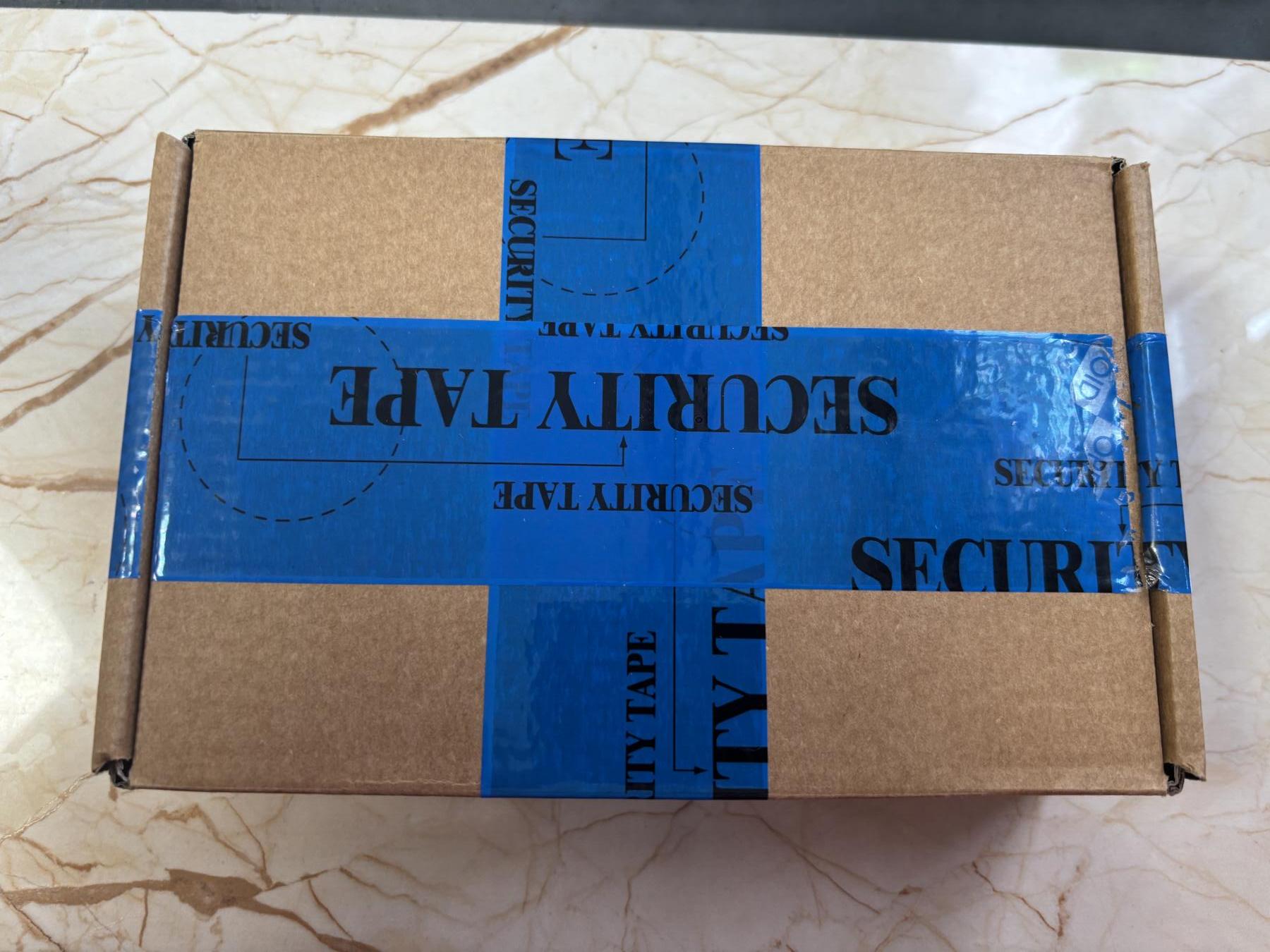 第185期拍卖 南非2022年非洲五霸系列犀牛5兰特精制纪念银币2枚套，999银，1盎司*2，发行1000套