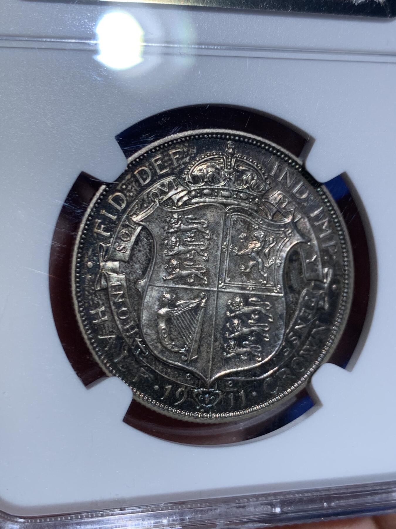 《竞宝斋》第445场 周日，周一，2场连拍 （全场包邮） NGC PF65 英国 1911年 乔治五世 精制半克朗 乔治五世登基首年最大面值 双面五彩包浆 高分难得