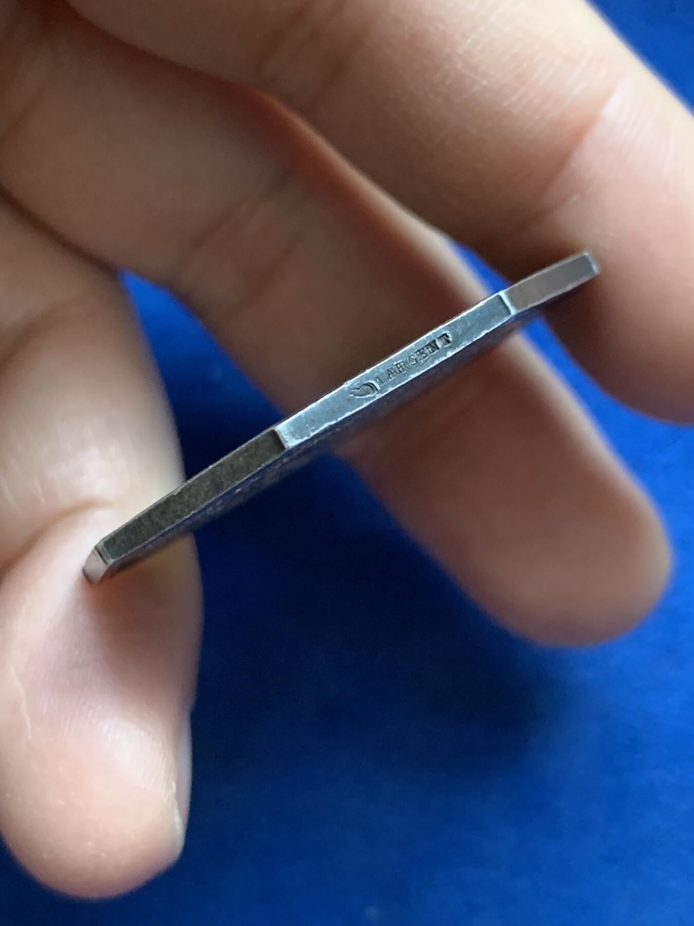 《竞宝斋》第445场 周日，周一，2场连拍 （全场包邮） 法国太阳保险公司八角银质代币 丰饶角1银标 21.35克 37mm