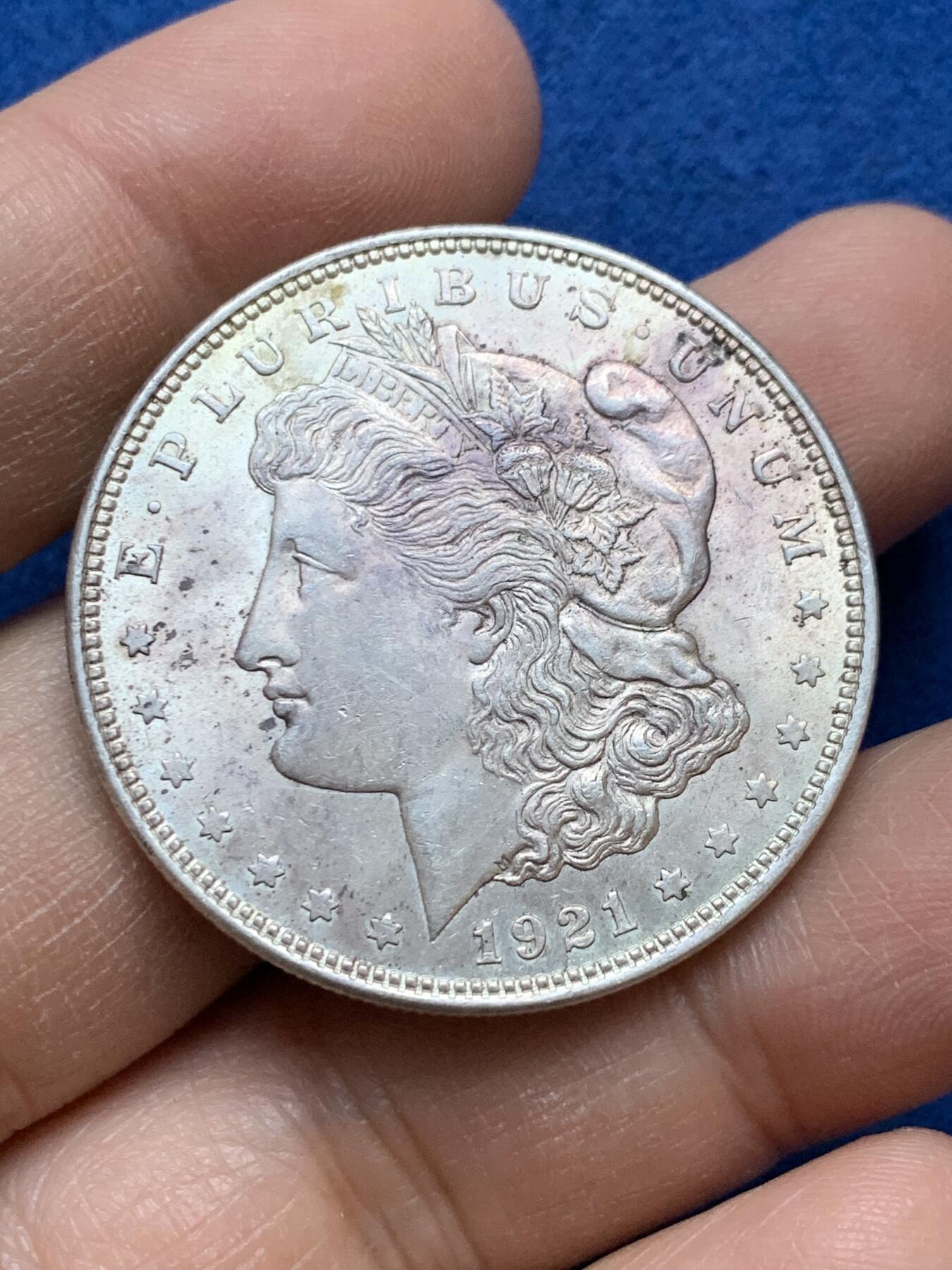 《竞宝斋》第445场 周日，周一，2场连拍 （全场包邮） 美国1921年摩根1美元银币 带光好品