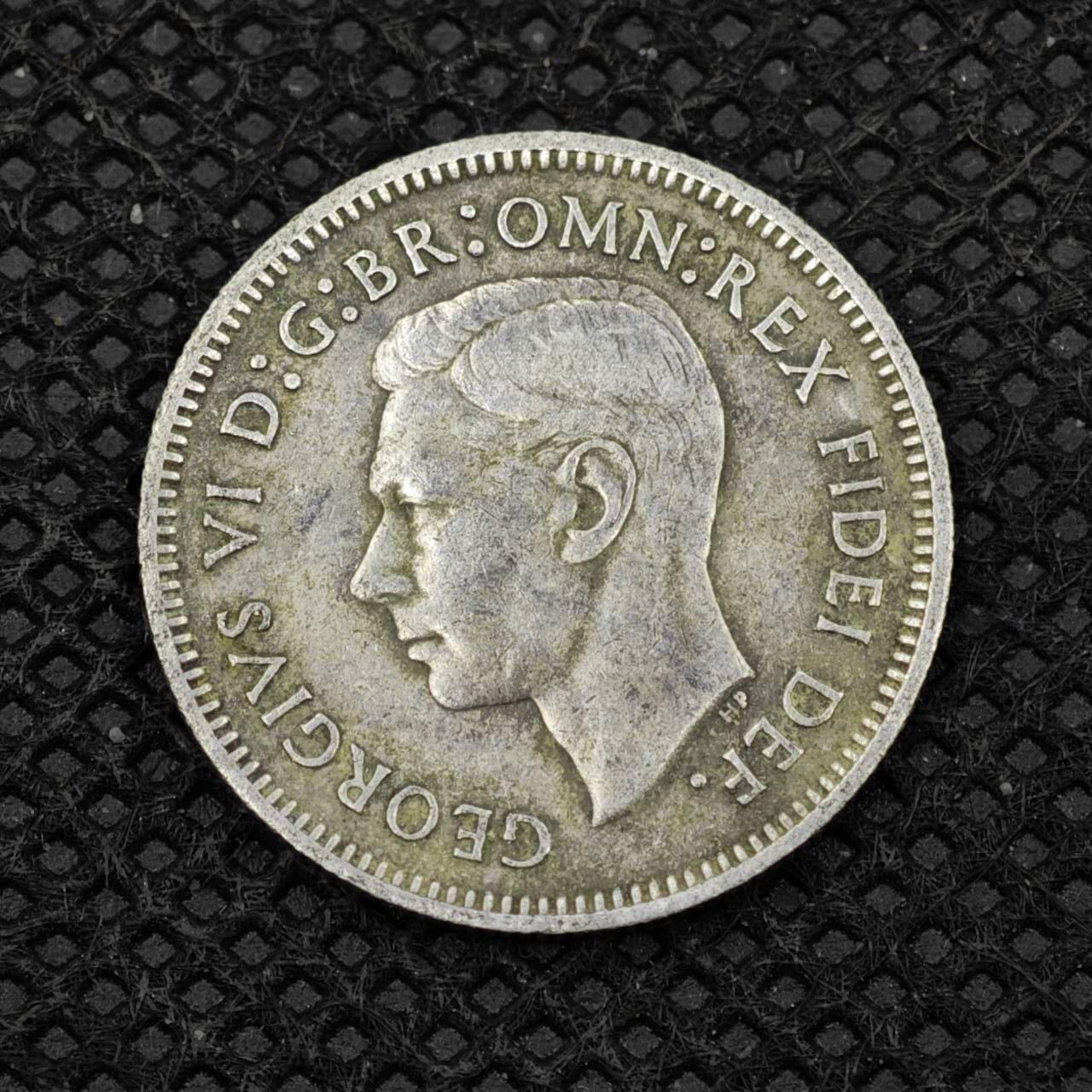 【淘币小摊】限时拍第八百二十四拍  小银币场  满百包邮可预留两周  周一统一发货      澳大利亚1951年乔治六世6便士银币