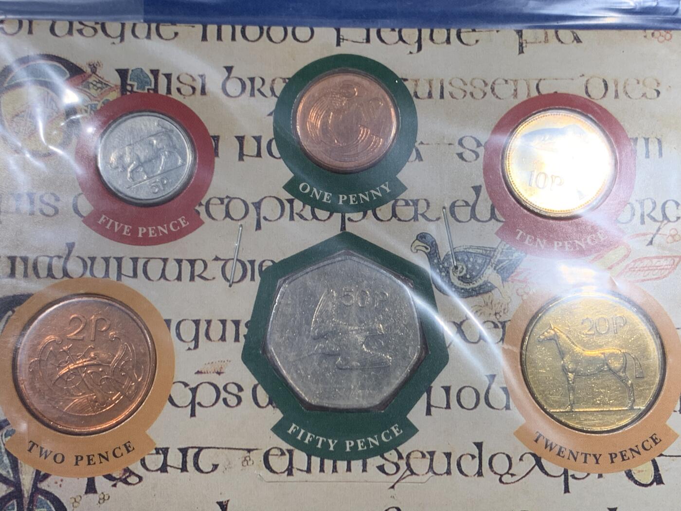 《竞宝斋》第445场 周日，周一，2场连拍 （全场包邮） 爱尔兰动物套币六枚装 有趣的一套 塑封包装 未打开拍照