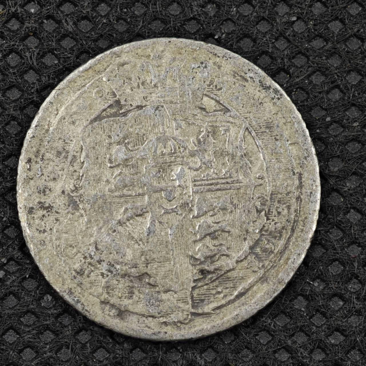 【淘币小摊】限时拍第八百二十四拍  小银币场  满百包邮可预留两周  周一统一发货    英国1817年乔治二世6便士银币