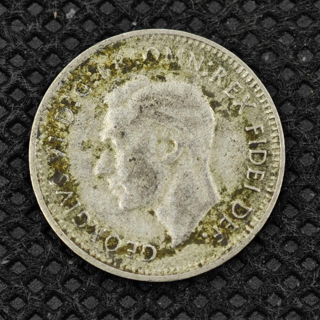 【淘币小摊】限时拍第八百二十四拍  小银币场  满百包邮可预留两周  周一统一发货    澳大利亚1952年乔治六世3便士银币