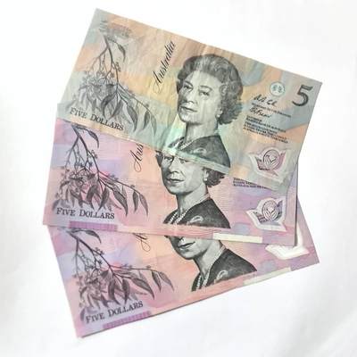 各国外币第101期 - 澳大利亚5元塑料钞 3张