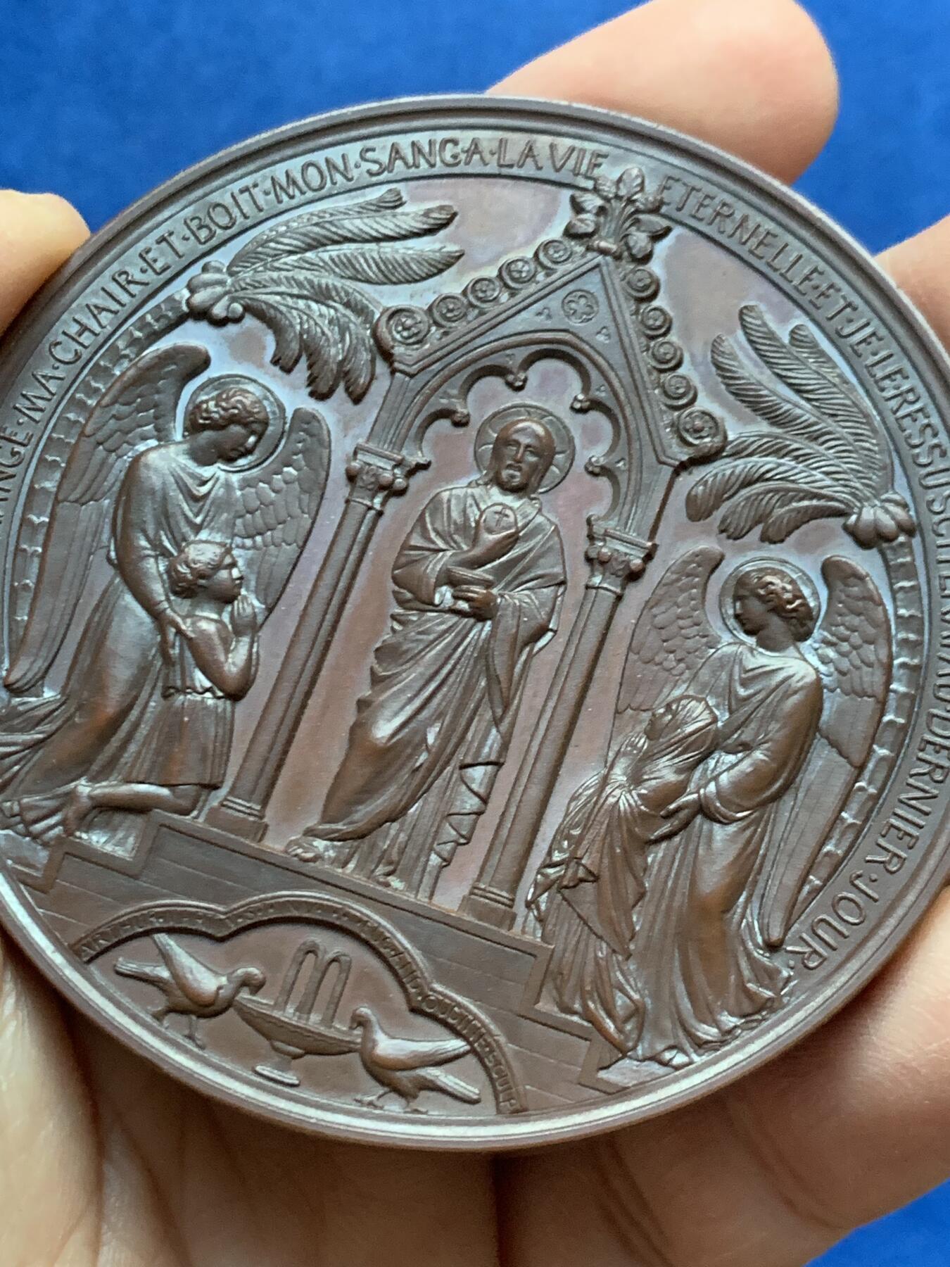 《竞宝斋》第445场 周日，周一，2场连拍 （全场包邮） 1856年法国圣餐洗礼大铜章 好品 161.7克 68.6mm 手指铜标 带盒