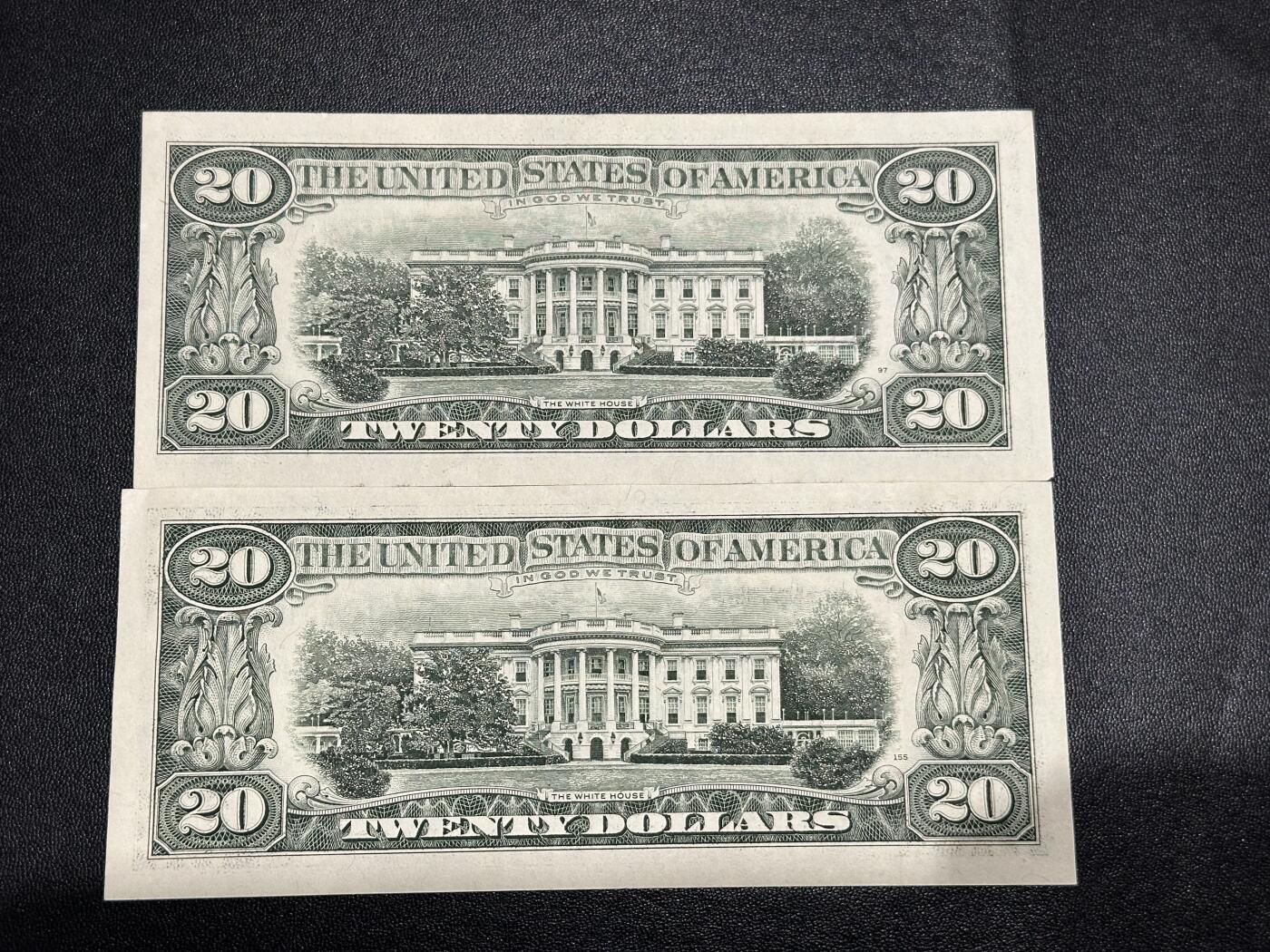 《外钞收藏家》第五百九十二期（精选场）（本平台长期征集拍品、欢迎藏友们联系合作） 1985和90年美国小头版20美元2张一起 AU+/UNC-