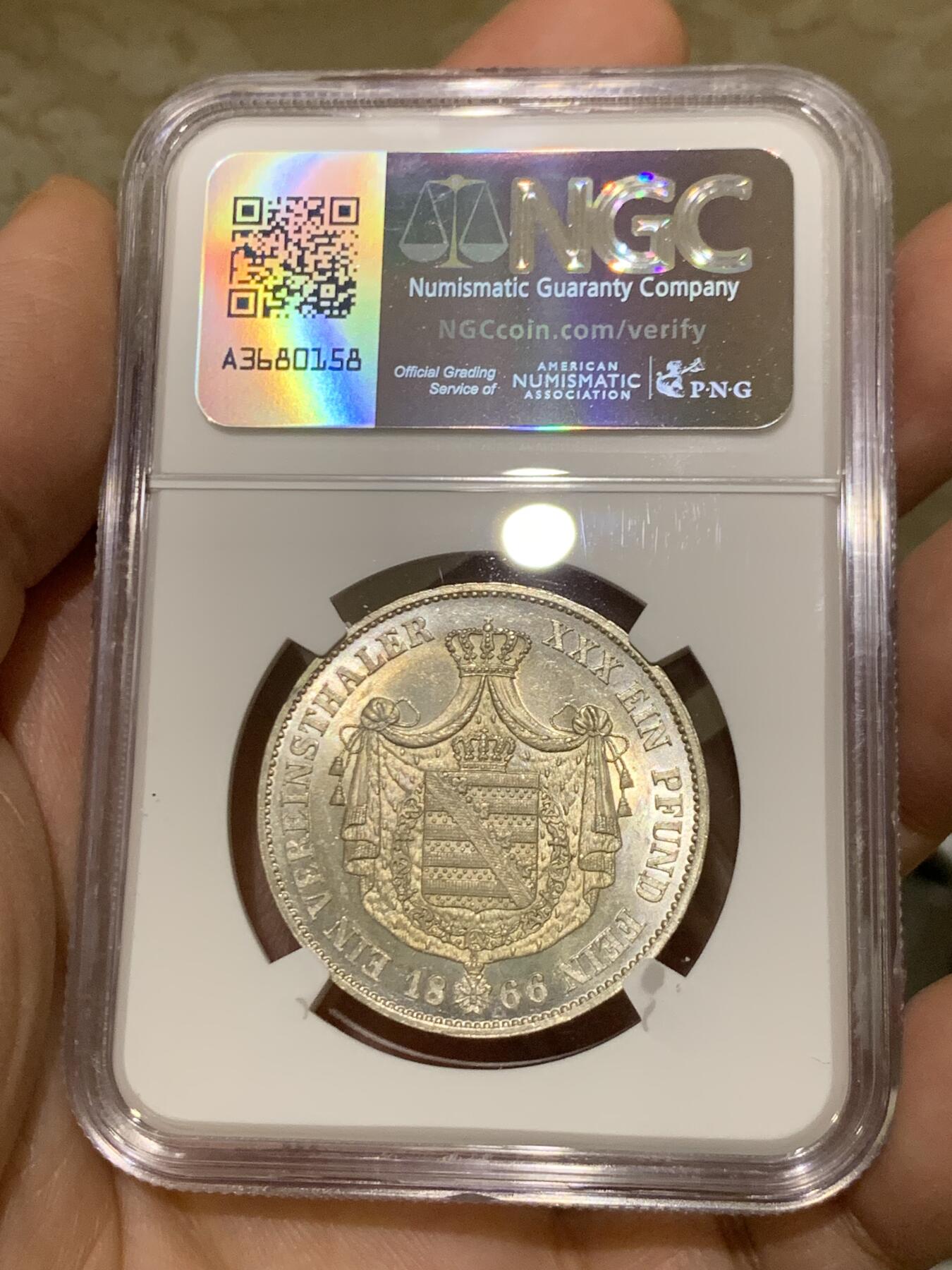 《竞宝斋》第445场 周日，周一，2场连拍 （全场包邮） 冠军分 NGC MS64 德国 1866年 萨克森-魏玛-埃森纳赫纹章泰勒 令人惊叹的细节工艺 十字车轮光更显不易 难以逾越的状态