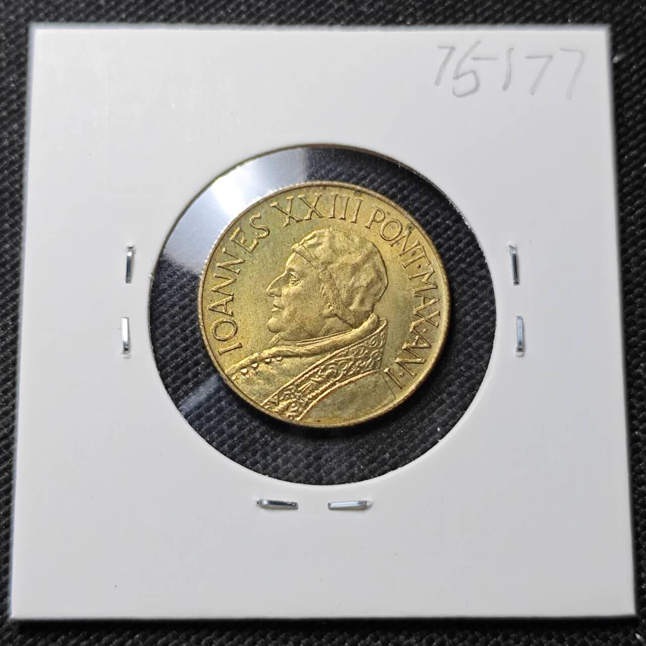 KK钱币收藏小铺 第375期  2月预留时间 周末发货  梵蒂冈20里拉 好品