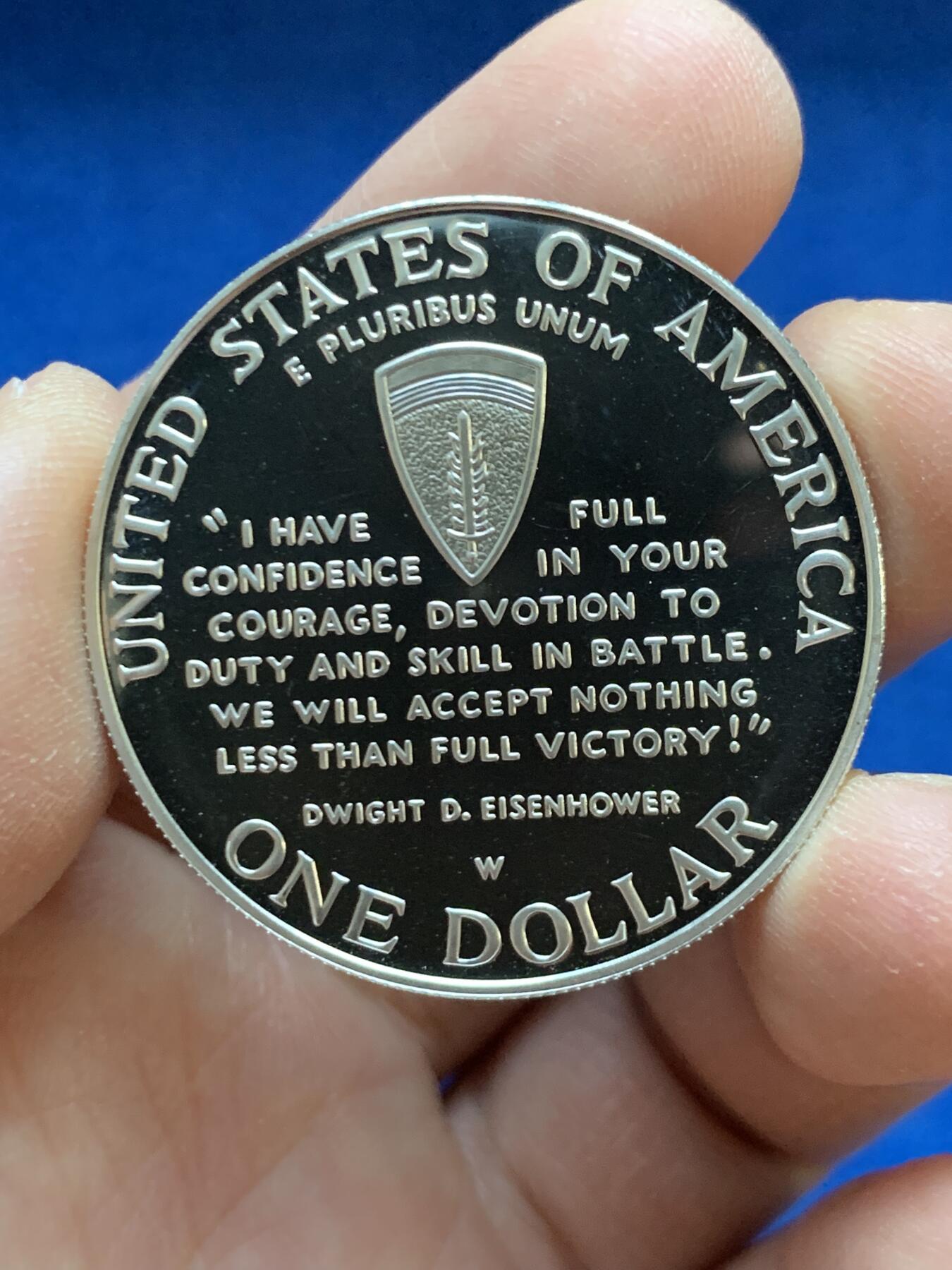 《竞宝斋》第445场 周日，周一，2场连拍 （全场包邮） 美国1994年“诺曼底登陆战D-day”50周年纪念1美元银币 （26.73克/38.1mm/900银）