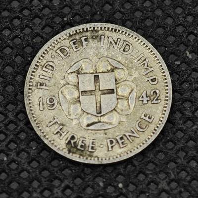 【淘币小摊】限时拍第八百二十四拍  小银币场  满百包邮可预留两周  周一统一发货  -       英国1942年乔治六世3便士银币