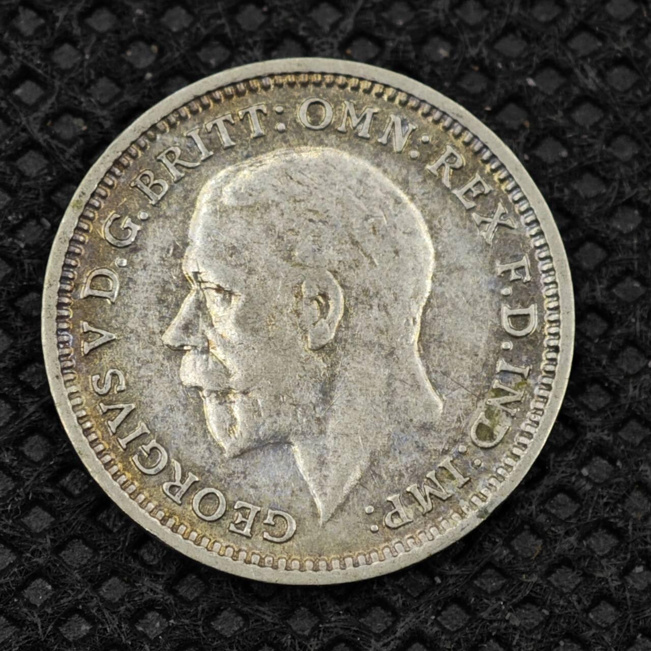 【淘币小摊】限时拍第八百二十四拍  小银币场  满百包邮可预留两周  周一统一发货       英国1935年乔治五世3便士银币
