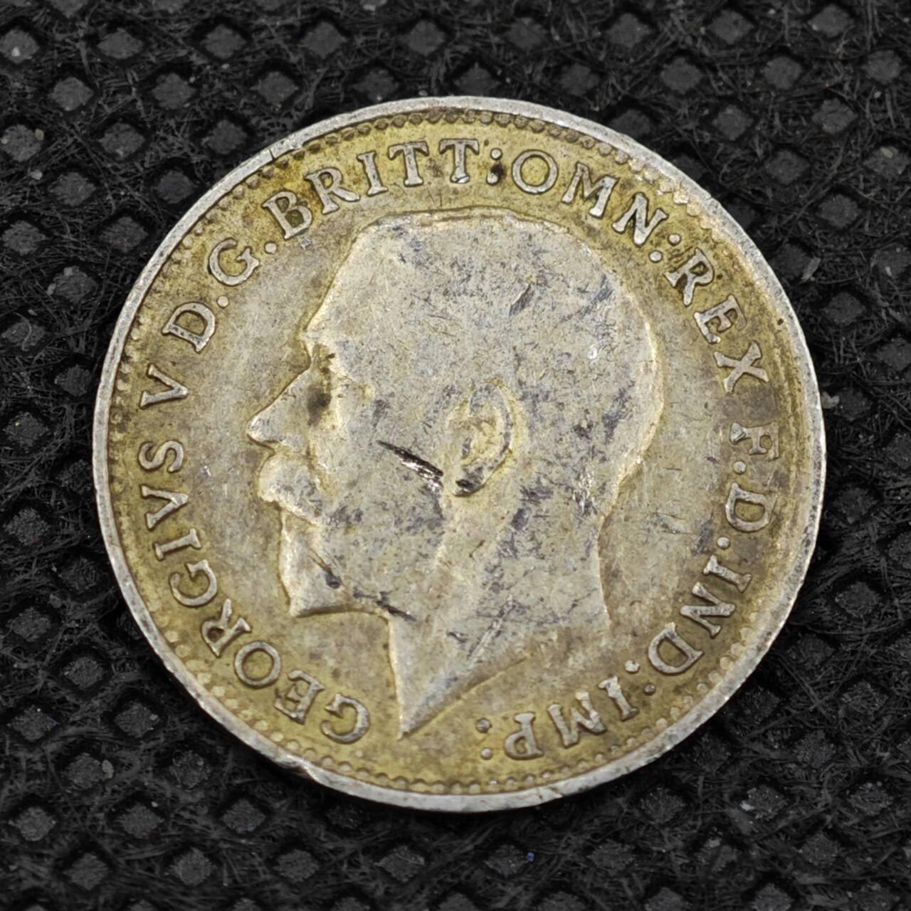 【淘币小摊】限时拍第八百二十四拍  小银币场  满百包邮可预留两周  周一统一发货       英国1917年乔治五世3便士银币