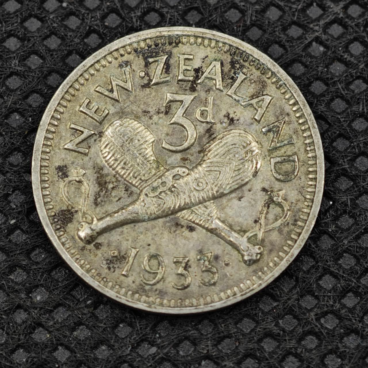 【淘币小摊】限时拍第八百二十四拍  小银币场  满百包邮可预留两周  周一统一发货   新西兰1933年乔治五世3便士银币