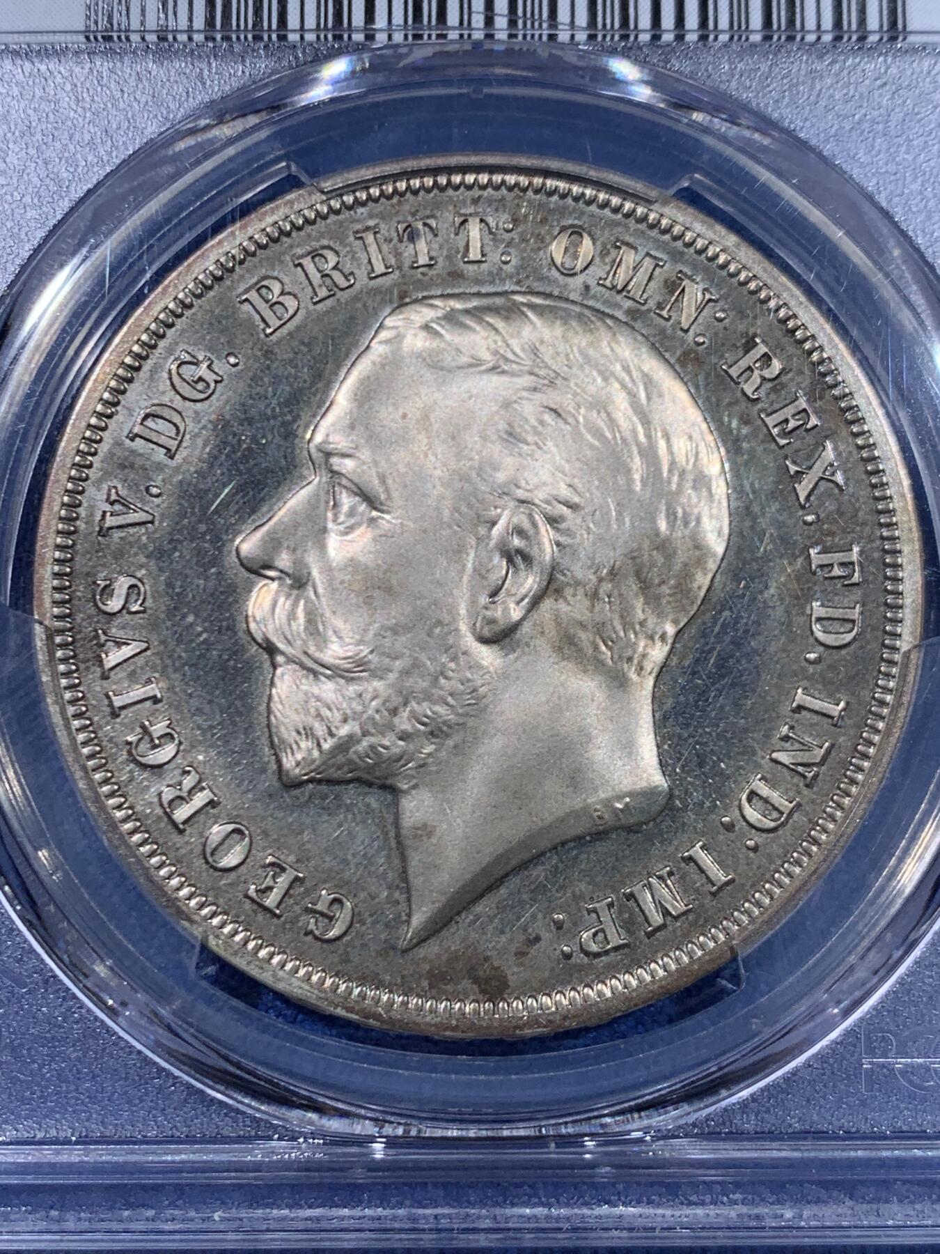 《竞宝斋》第445场 周日，周一，2场连拍 （全场包邮） PCGS PR64CAM 英国1935年精制木马剑，浮雕版，铸量2500枚，人像犀利，背面图案深刻，带原盒。