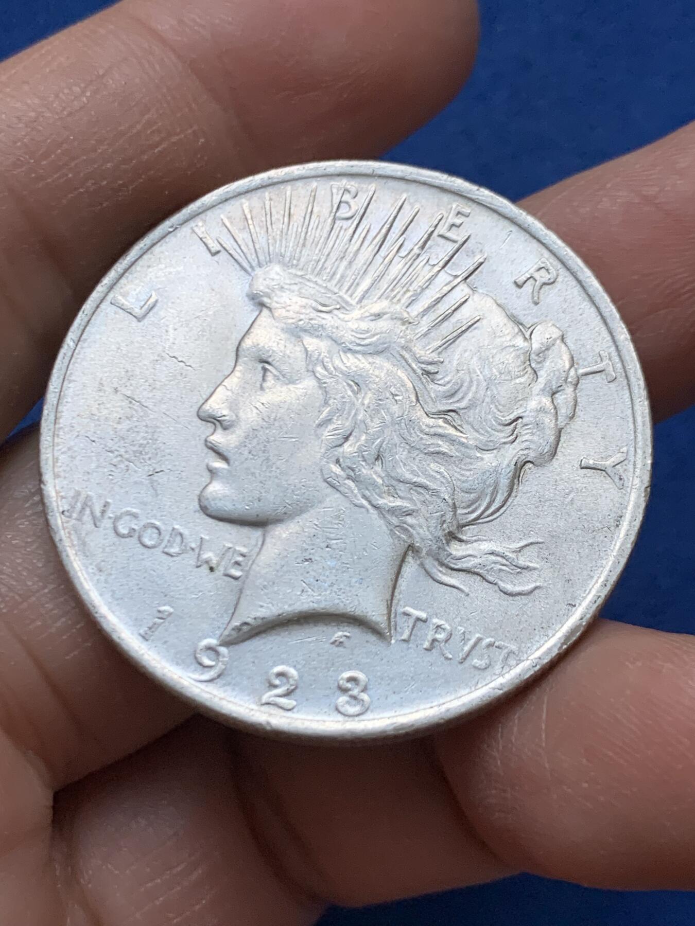 《竞宝斋》第445场 周日，周一，2场连拍 （全场包邮） 美国1923年和平鸽一美元银币