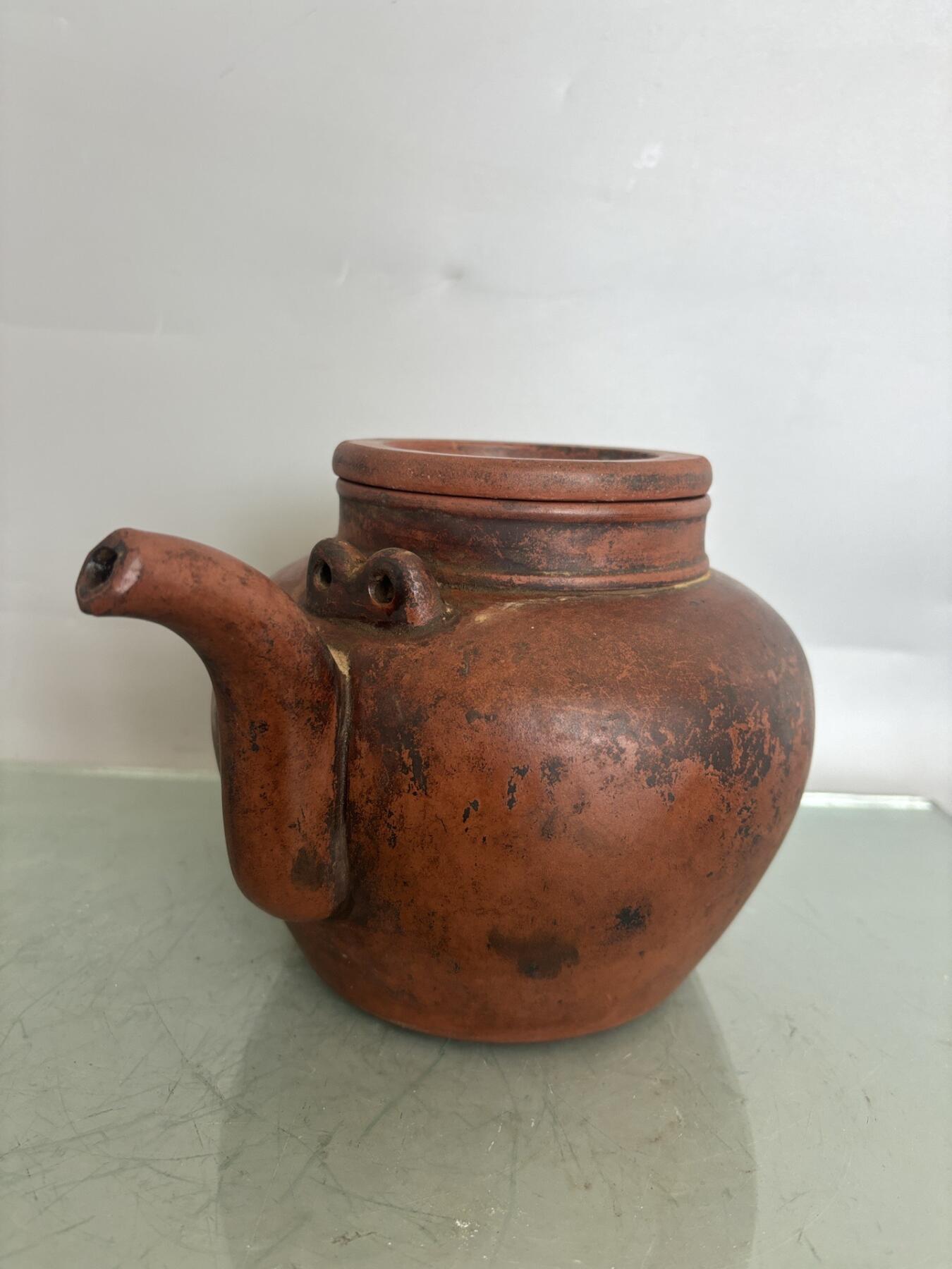 包老到代紫砂壶一把完好如图