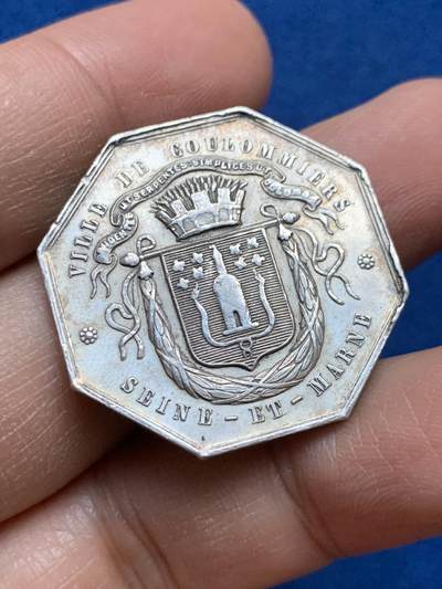 《竞宝斋》第445场 周日，周一，2场连拍 （全场包邮） - 法国塞纳马恩省库洛米尔斯松鼠储蓄银行八角银质代币 丰饶角银标 12.55克 31mm