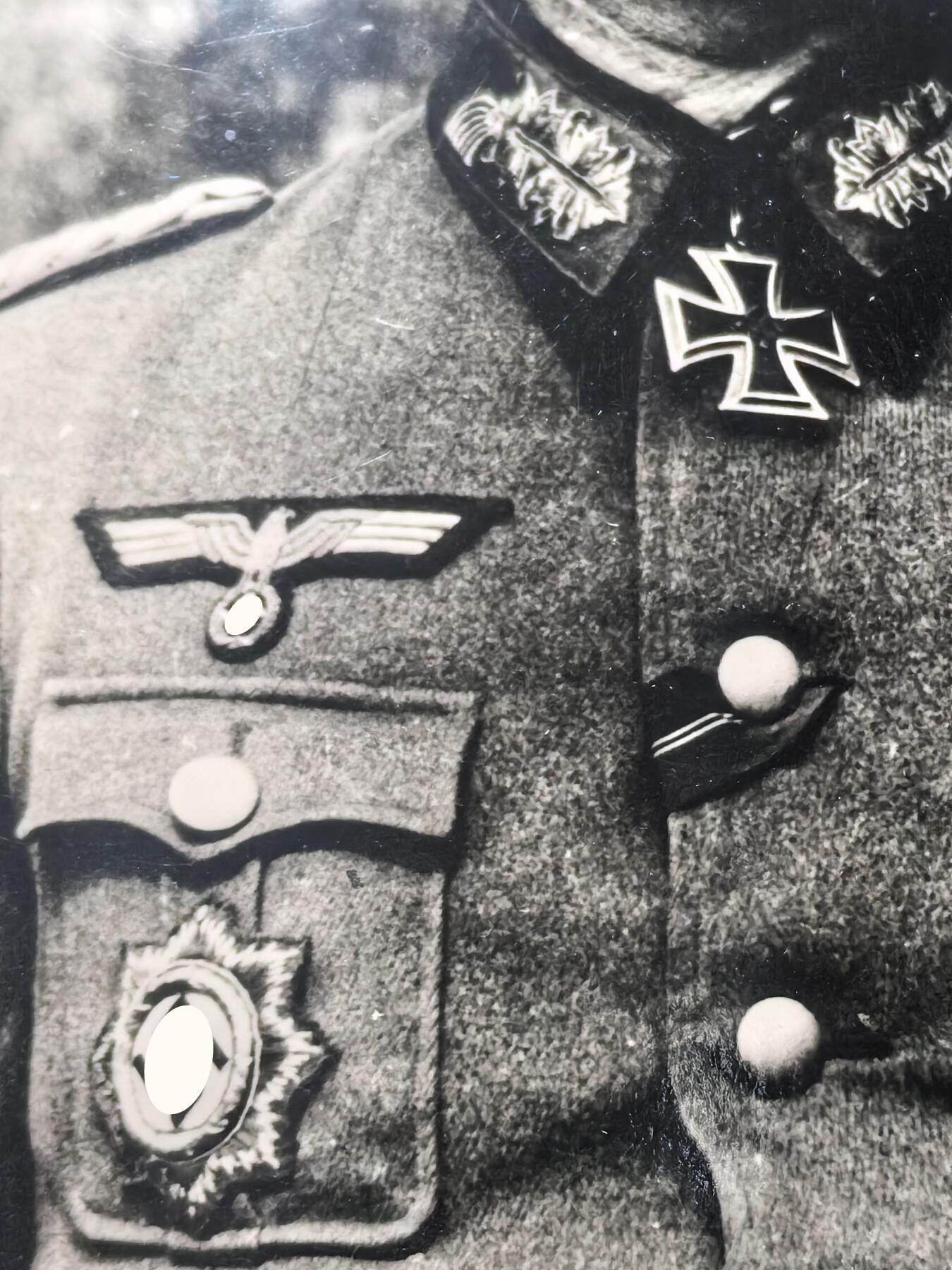 盛世勋华——号角文化勋章邮票专场拍卖第292期 德国（1939）橡叶骑士十字勋章获得者步兵上将瓦尔特·梅茨勒照片 佩戴骑士十字勋章/大德意志十字勋章/一战一级铁十字勋章及勋饰等