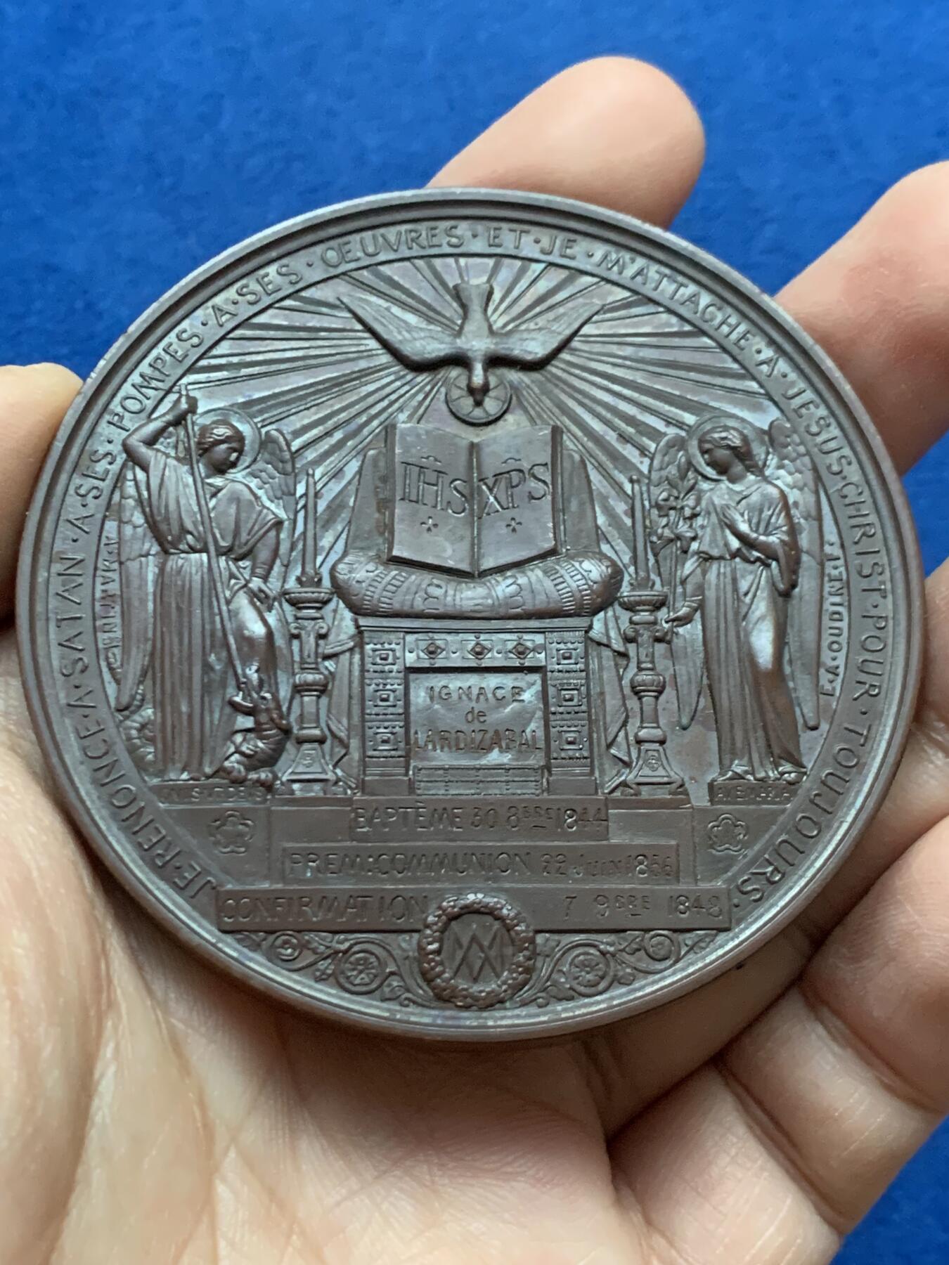 《竞宝斋》第445场 周日，周一，2场连拍 （全场包邮） 1856年法国圣餐洗礼大铜章 好品 161.7克 68.6mm 手指铜标 带盒