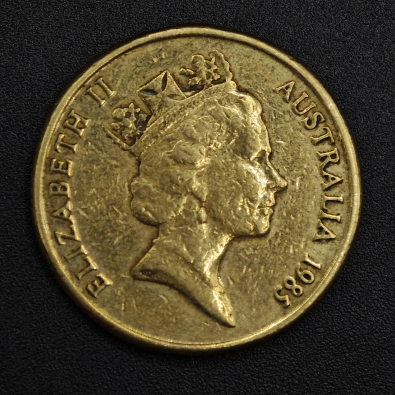 【淘币小摊】实时拍第八百二十一拍   散币场   满百包邮可预留二周 每周一统一发货   澳大利亚1985年一元铜币