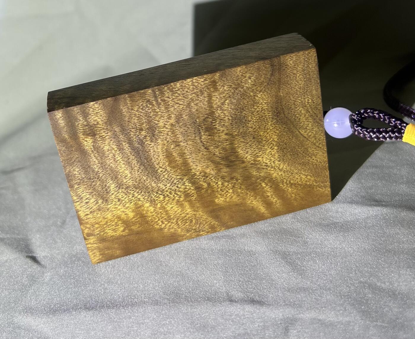 零元拍：金丝楠水波金丝牌子，香喷喷的小金砖，金光闪闪，46.5/69/14MM