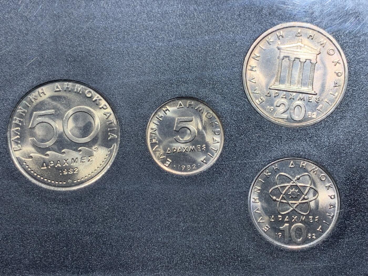 《竞宝斋》第445场 周日，周一，2场连拍 （全场包邮） 希腊 1982年 7枚装 套币  亚克力盒封装 细节见图