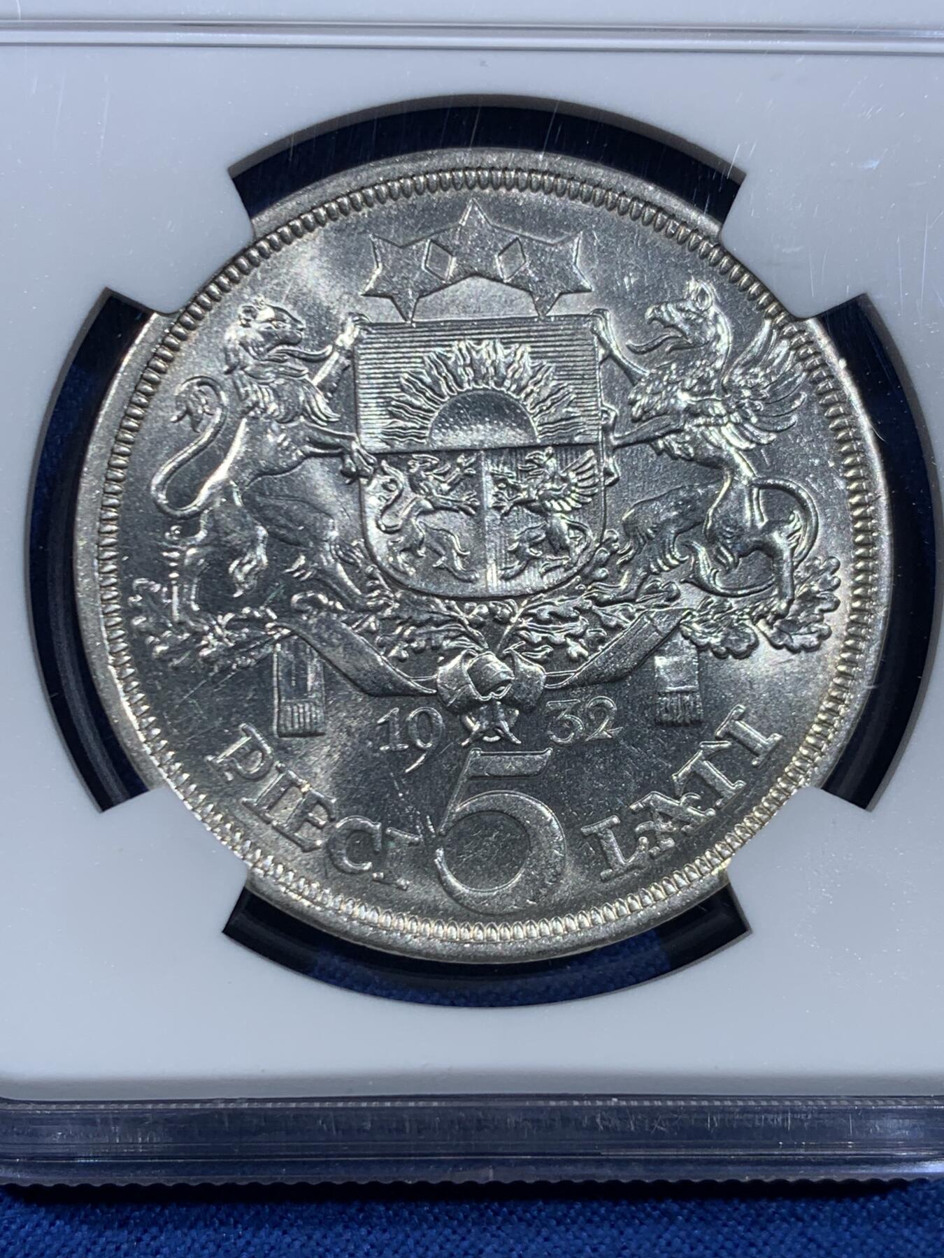 《竞宝斋》第445场 周日，周一，2场连拍 （全场包邮） NGC MS61 拉脱维亚 1932年 5拉特 银币 最少见的发行年份 经典民族少女图案 光度漂亮 细节也好