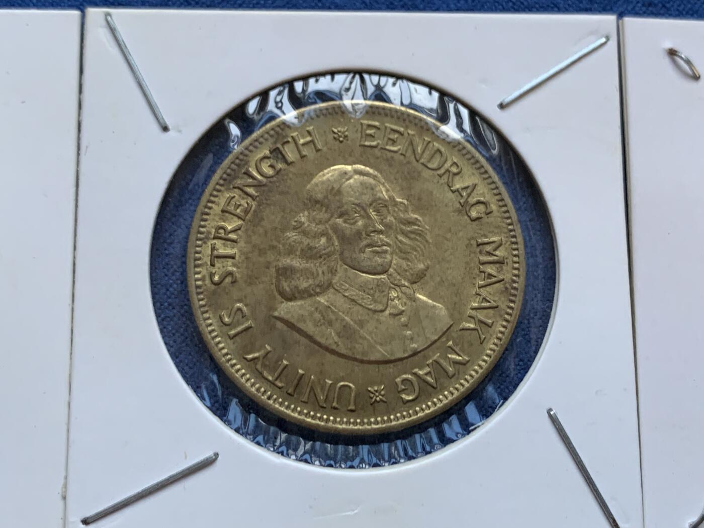 《竞宝斋》第445场 周日，周一，2场连拍 （全场包邮） 三枚一组 波兰波兹南，南非和斐济币章，细节见图