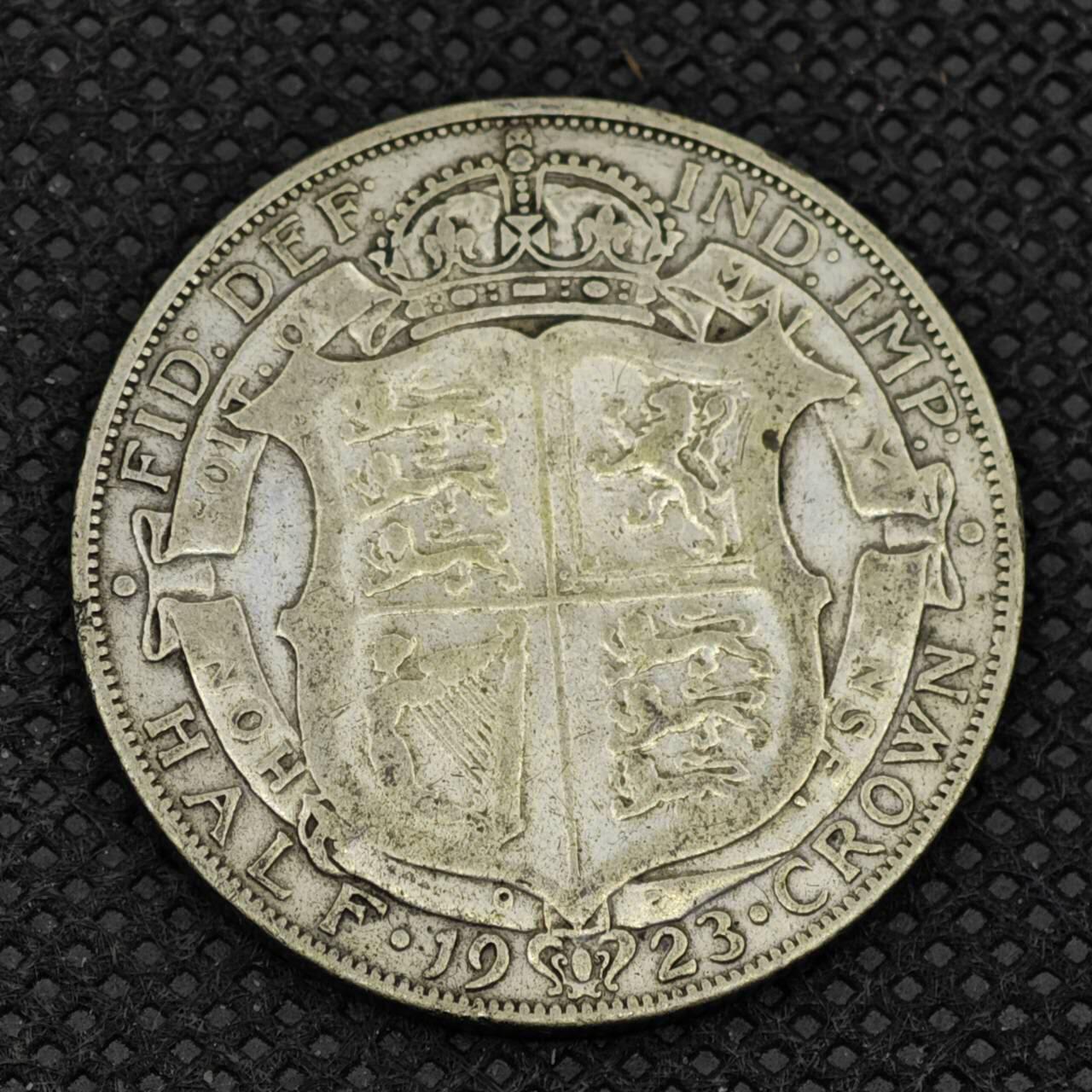 【淘币小摊】限时拍第八百二十四拍  小银币场  满百包邮可预留两周  周一统一发货    英国1923年乔治五世半克朗银币