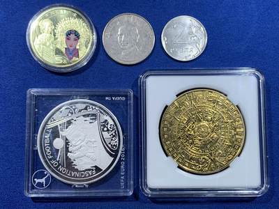 《竞宝斋》第445场 周日，周一，2场连拍 （全场包邮） - 五枚一组 纪念章与币 细节见图