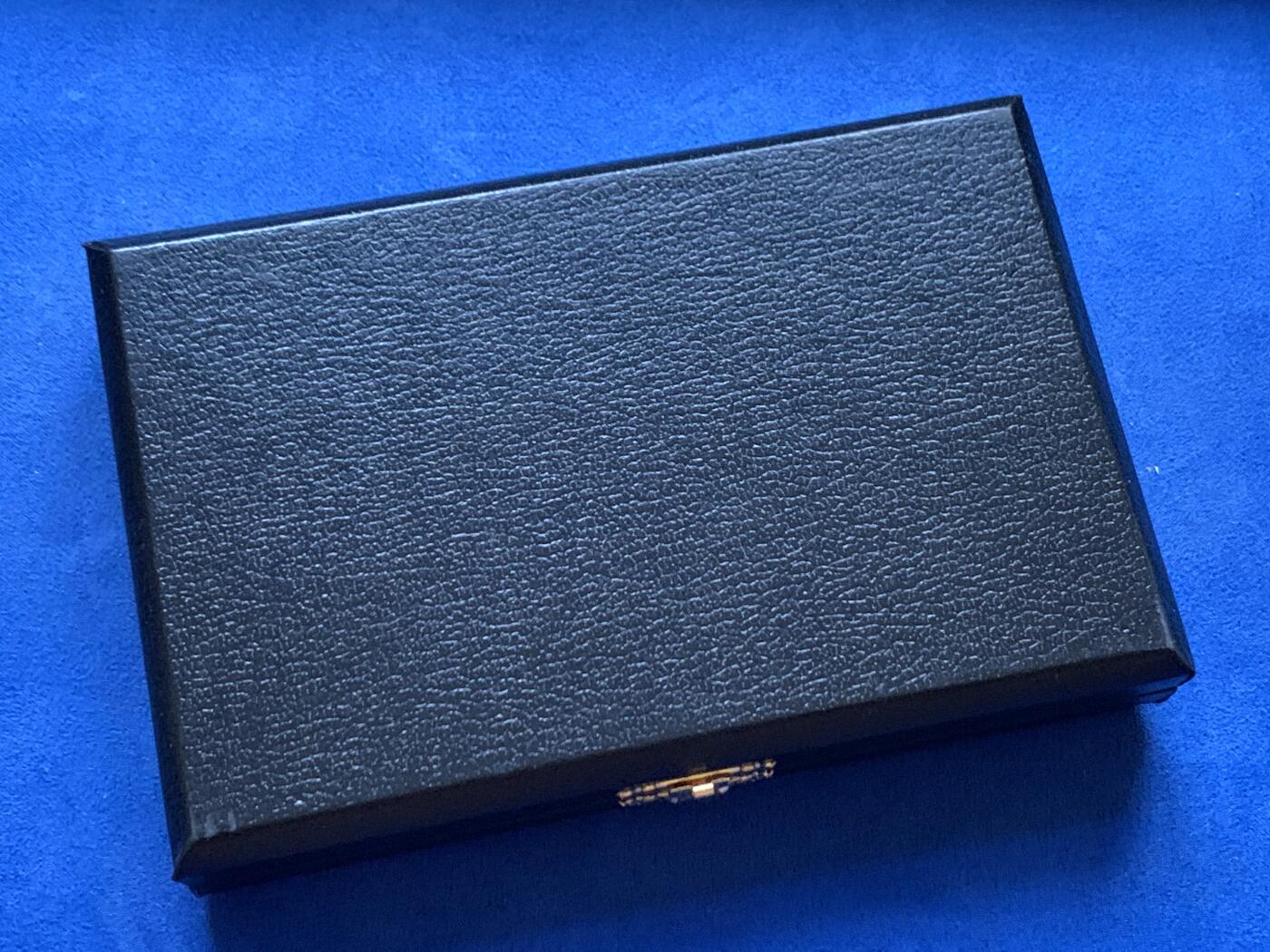 《竞宝斋》第445场 周日，周一，2场连拍 （全场包邮） 意大利MDC顶级钱币收纳盒（Abafil蓝丝绒款 可放置NGC/PCGS评级币两枚）