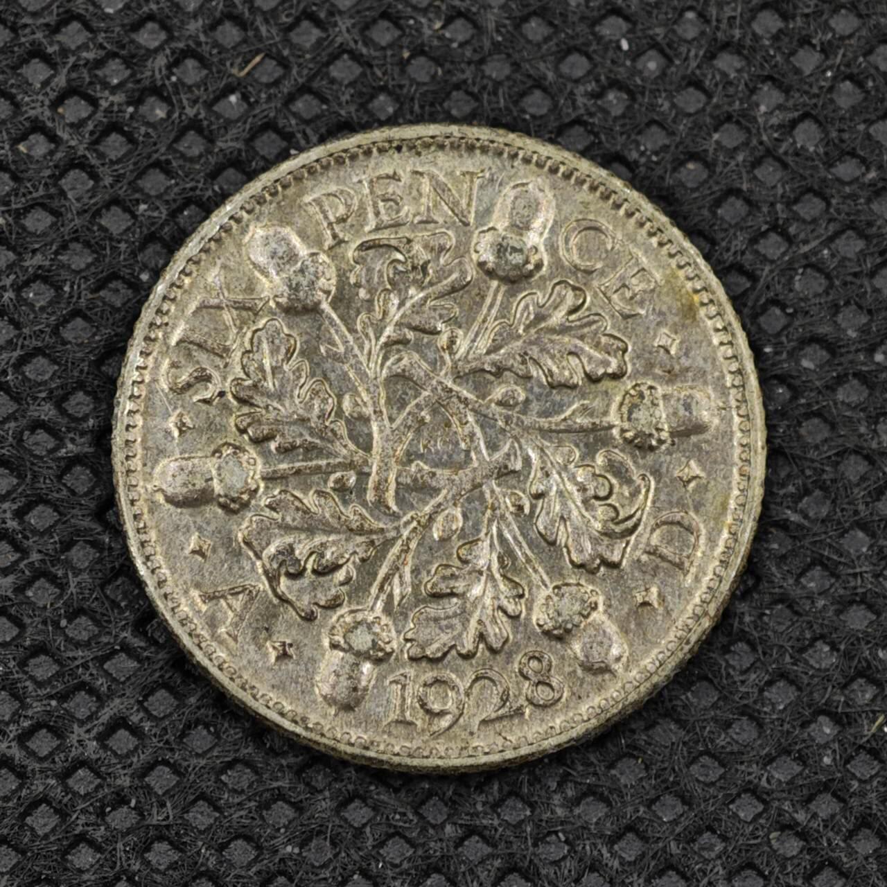 【淘币小摊】限时拍第八百二十四拍  小银币场  满百包邮可预留两周  周一统一发货       英国1928年乔治五世6便士银币