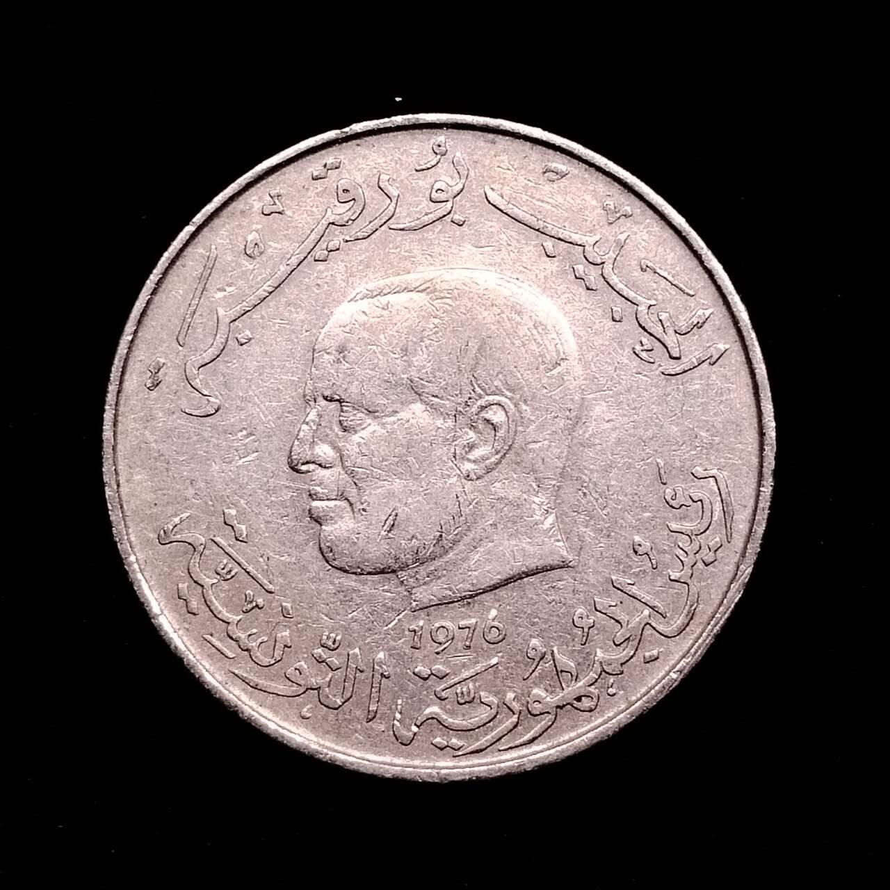 新到突尼斯1第纳尔3个版7000个，标价为单价