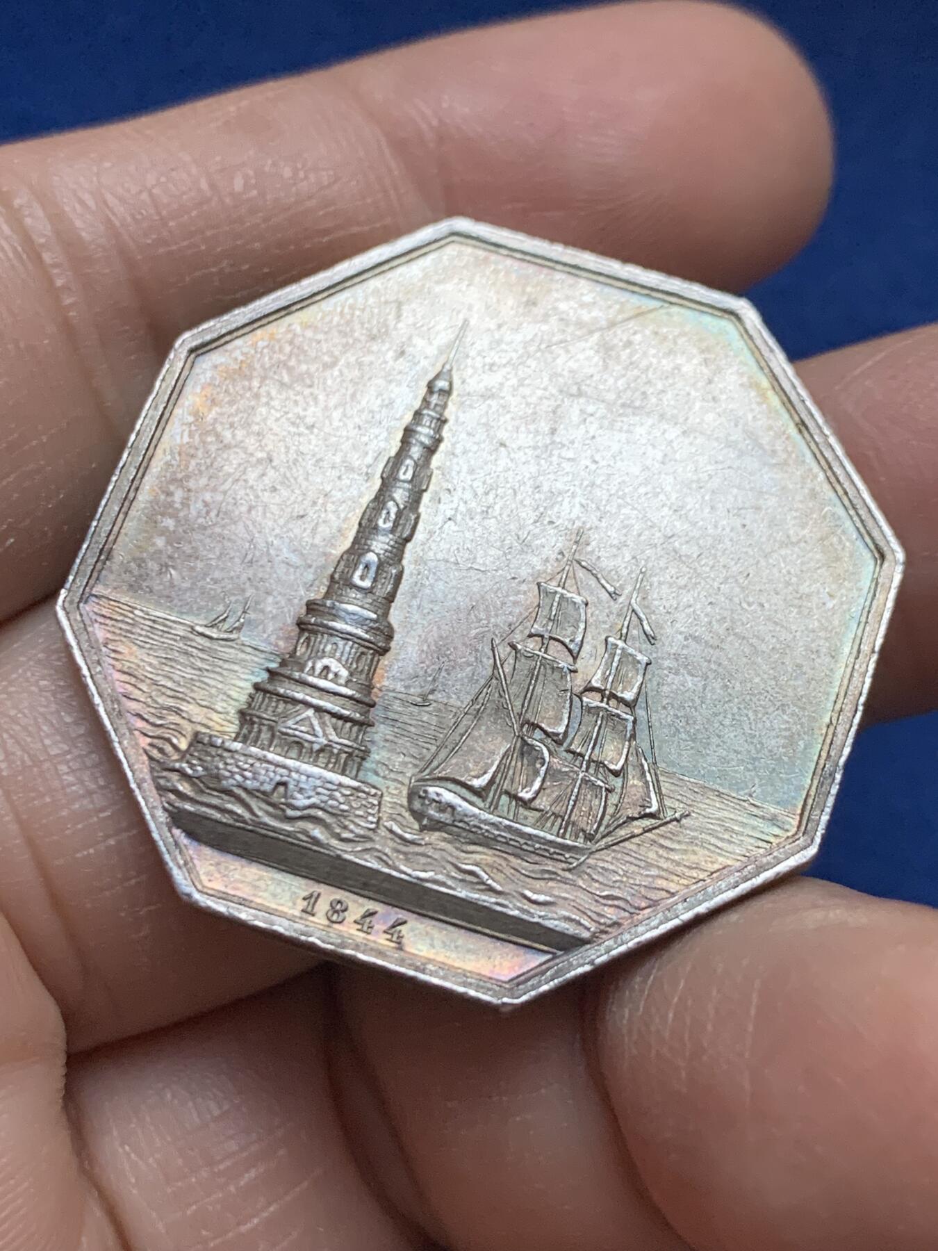 《竞宝斋》第445场 周日，周一，2场连拍 （全场包邮） 法国波尔多吉隆德海上保险公司八角银质代币 18.15克 34.5mm 蜜蜂银标