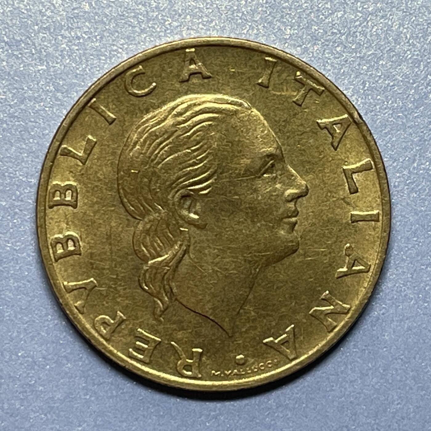 【世界各国硬币】限时专拍 【005】1993年发行的200里拉硬币一枚