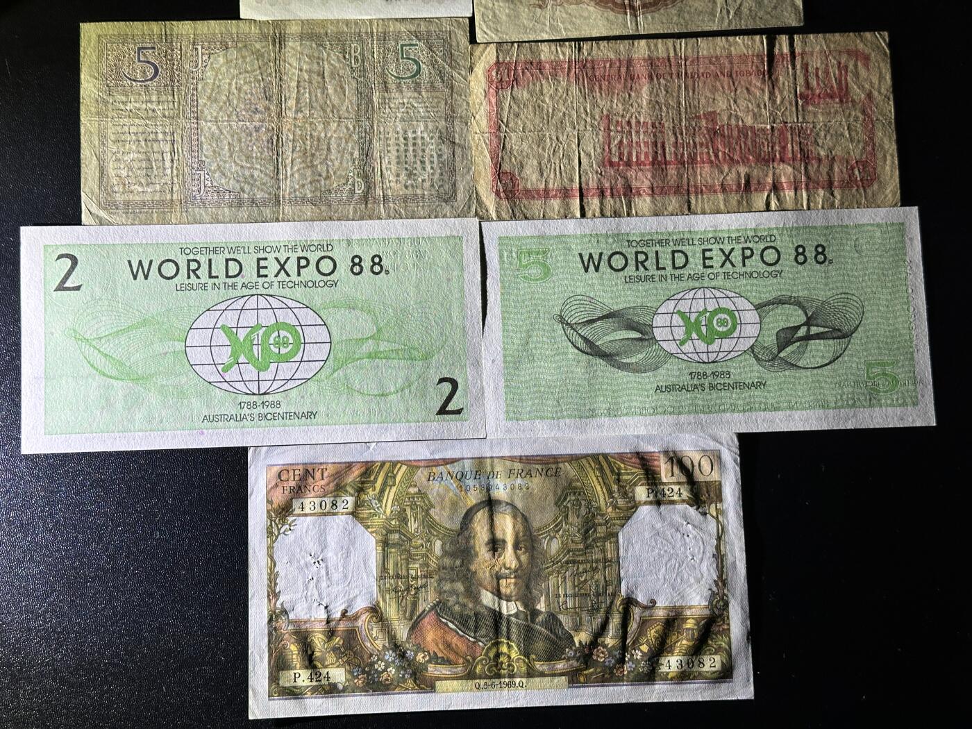 《外钞收藏家》第五百九十二期（精选场）（本平台长期征集拍品、欢迎藏友们联系合作） 西班牙、日元、法郎等 七张一起 非全新 品相如图