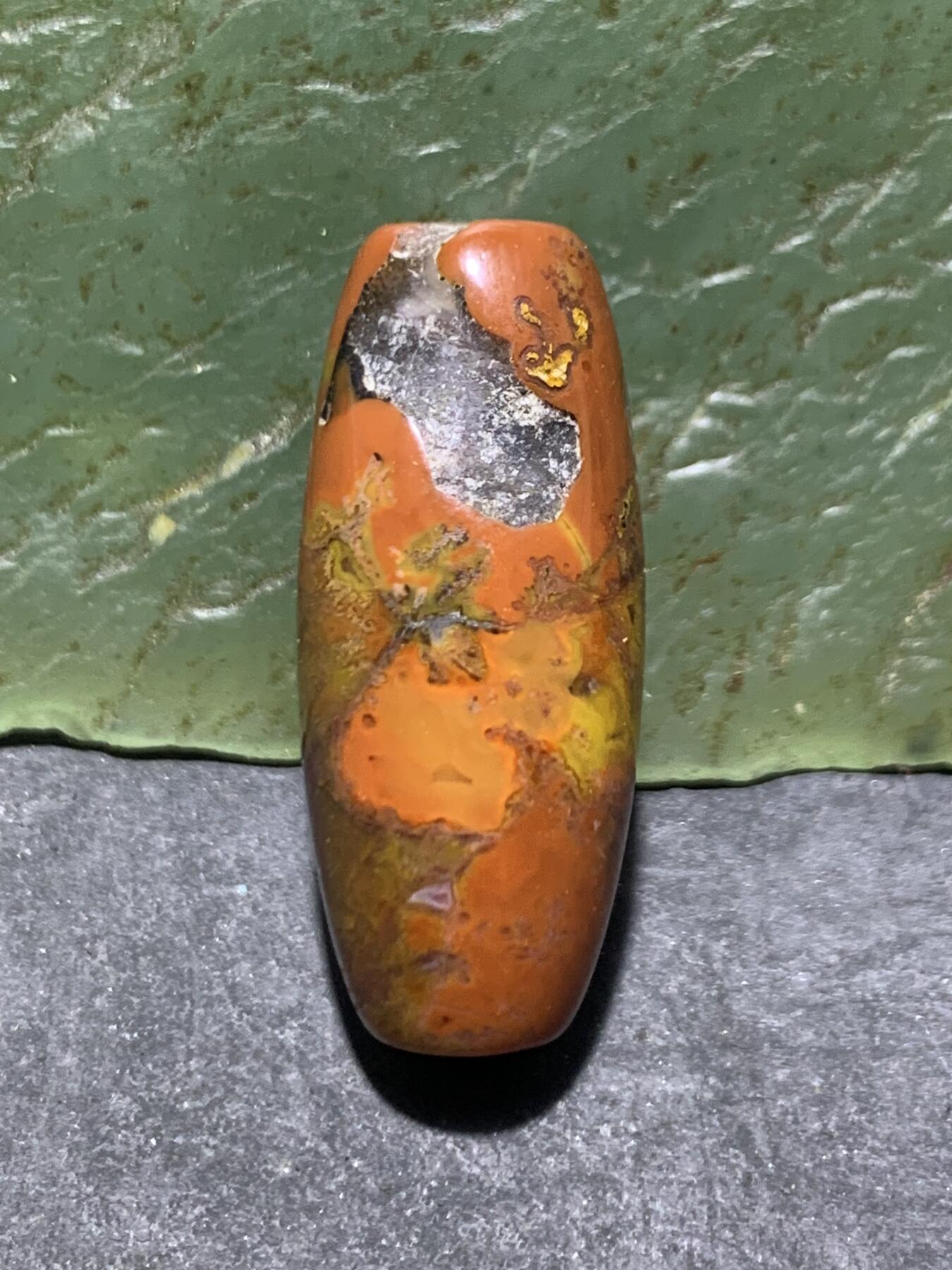 放福利！原皮战国红玛瑙通货随形桶珠一个