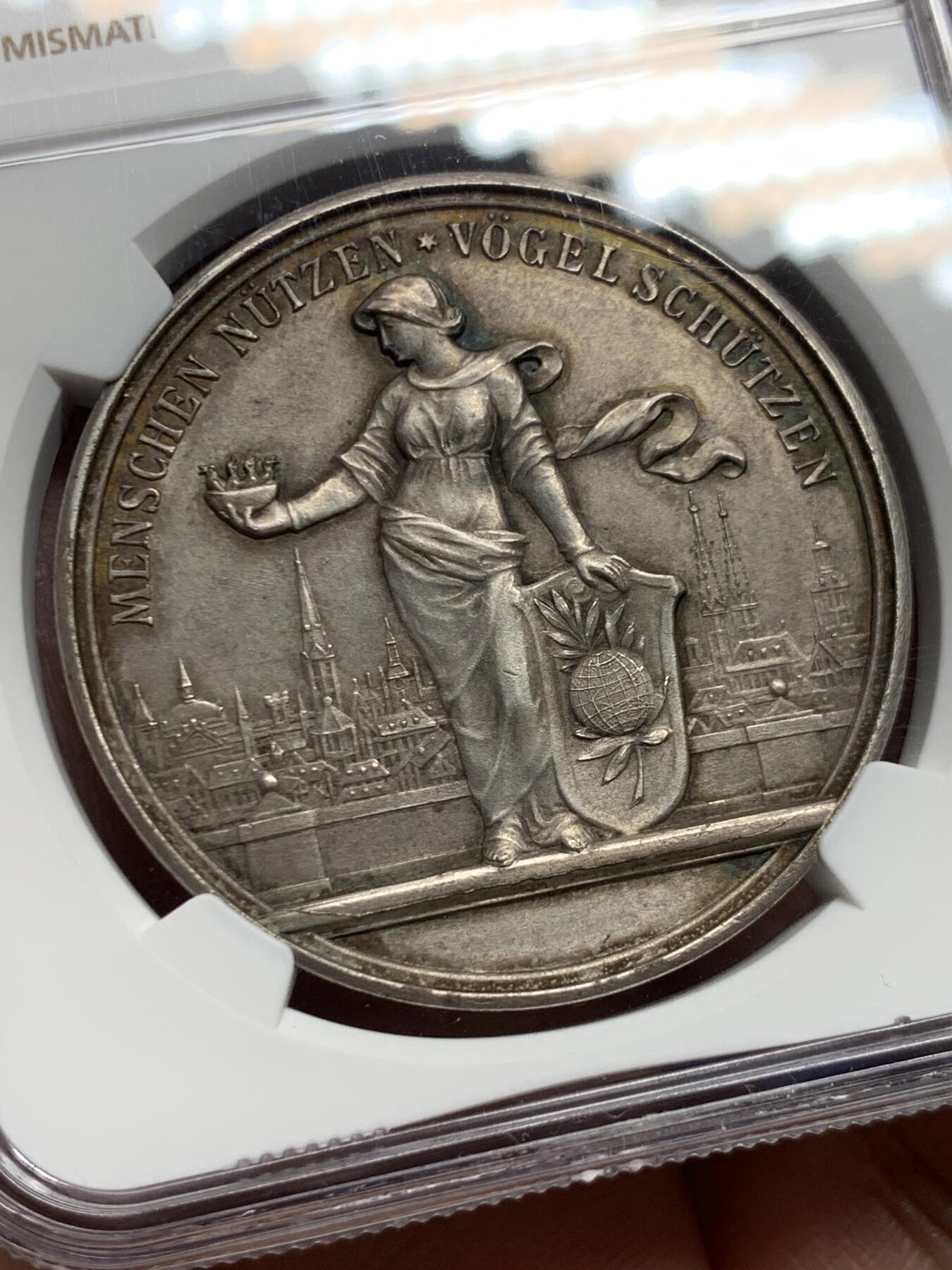 《竞宝斋》第445场 周日，周一，2场连拍 （全场包邮） NGC MS63 高分 德国少见鸟类保护银质奖章，首见品。正面：女神景观，背面：金丝雀图案