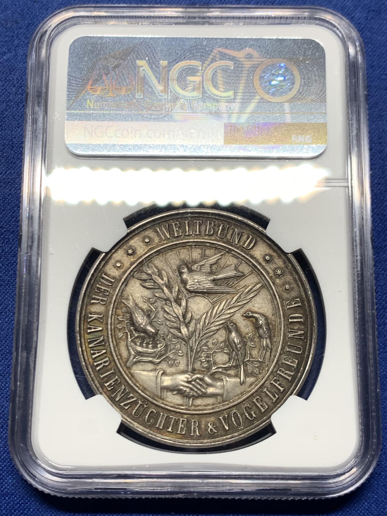 《竞宝斋》第445场 周日，周一，2场连拍 （全场包邮） NGC MS63 高分 德国少见鸟类保护银质奖章，首见品。正面：女神景观，背面：金丝雀图案