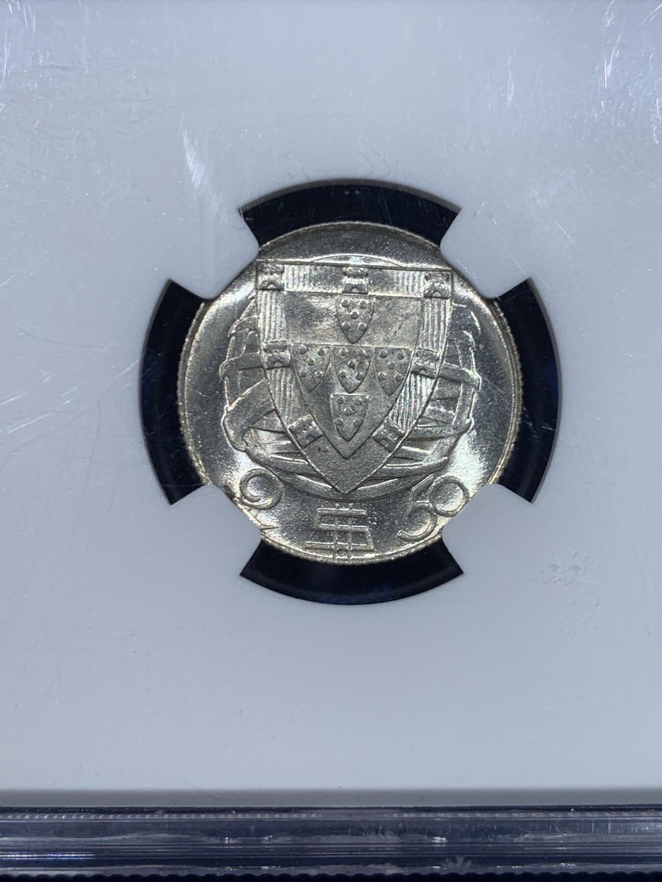 《竞宝斋》第445场 周日，周一，2场连拍 （全场包邮） 两枚一组 NGC MS65/64 葡萄牙1951年2.5/5埃斯库多银币，转光丝滑，值得入手。