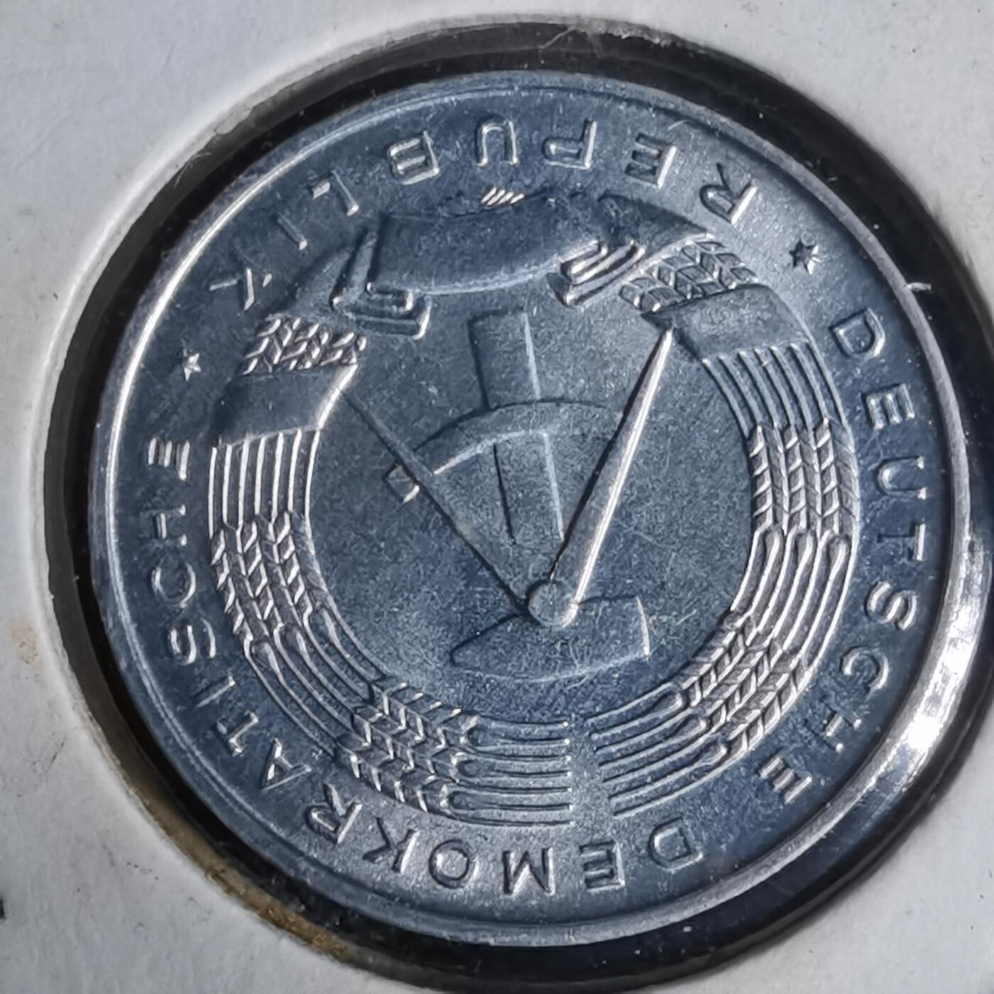 沼泽如烟--第925场 东德1968年1芬尼