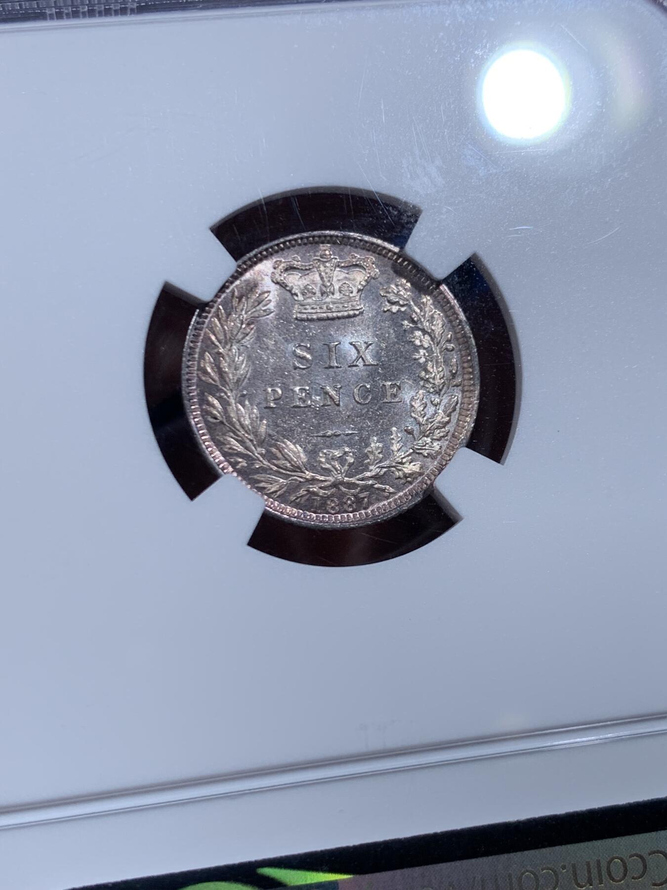 《竞宝斋》第446场 周日，周一，2场连拍 （全场包邮） NGC MS62 英国1887年小维六便士 幸运币 好看的紫罗兰包浆，一步到位的收藏，不用换藏。