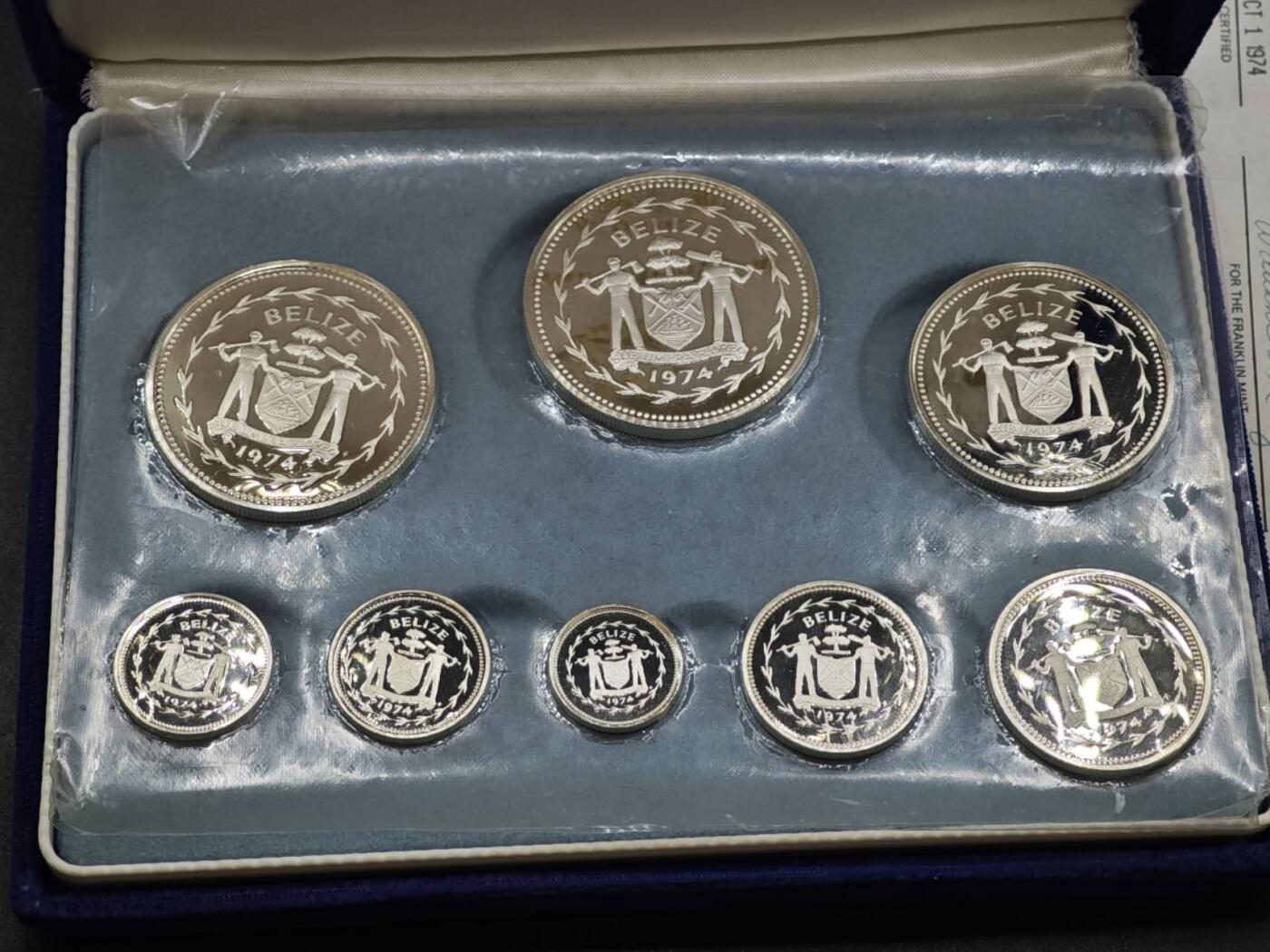 【淘币小摊】实时拍第八百二十二拍   银币套币场   满百包邮可预留二周 每周一统一发货   伯利兹1974年精制全银套币原盒原证925银102.85克银价1260