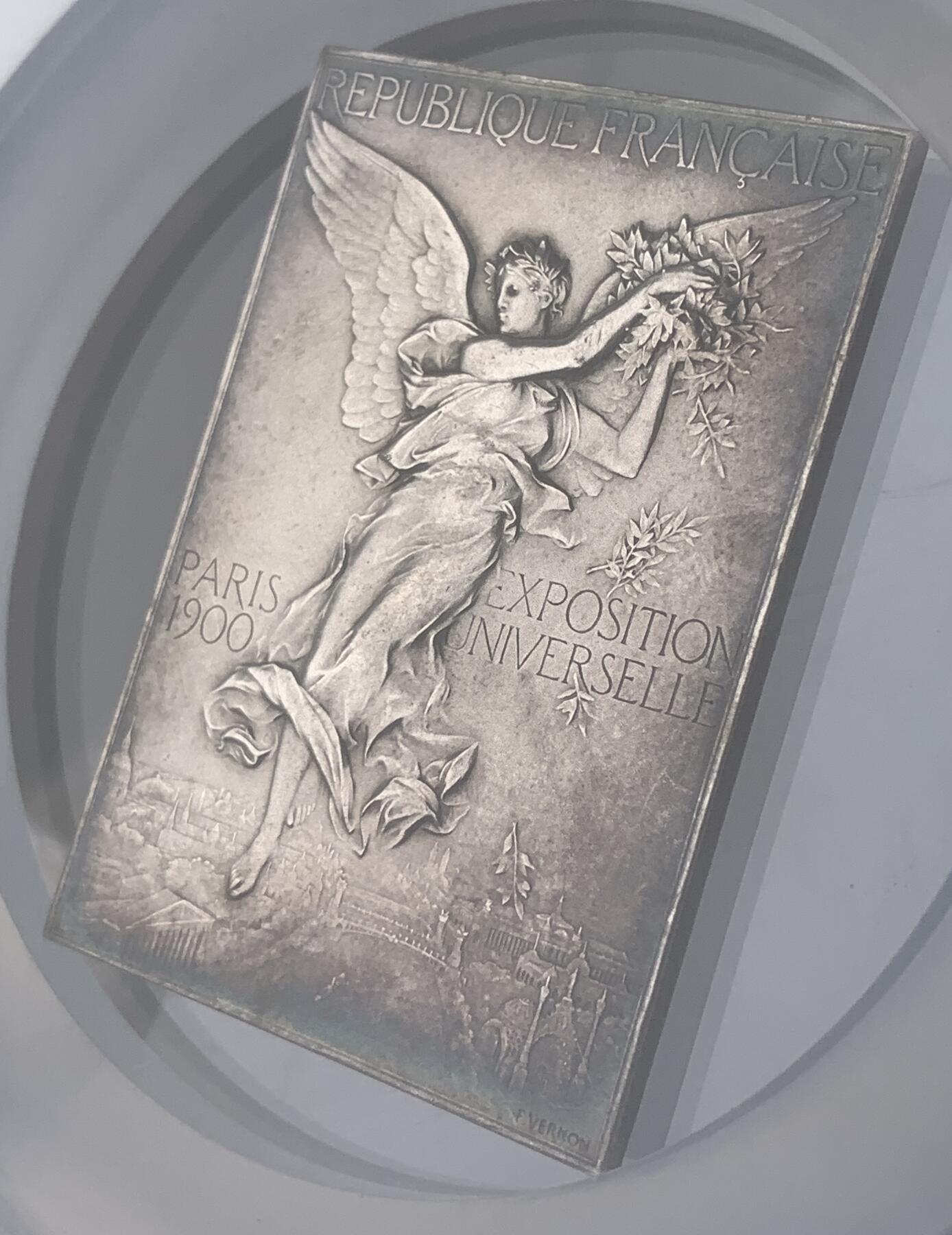 掌中浮雕-藏着的欧洲第045场 NGC MS61 : 1900年法国第十届卓越学校射击冠军赛镀银铜章 , 42 X 60mm，稀少！ Nicolas Maier法国章优秀作品集#157号