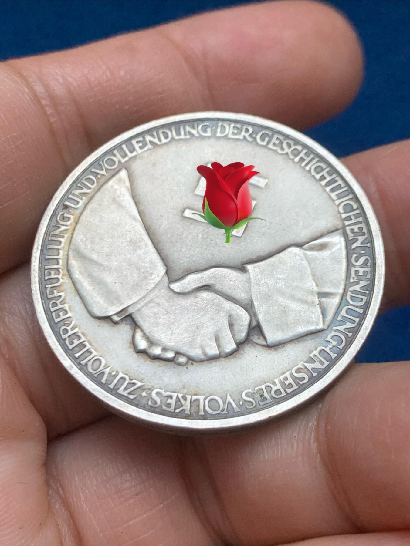 《竞宝斋》第446场 周日，周一，2场连拍 （全场包邮） 1934年德国帝国兴登堡带风车标银章 22克 35.8mm