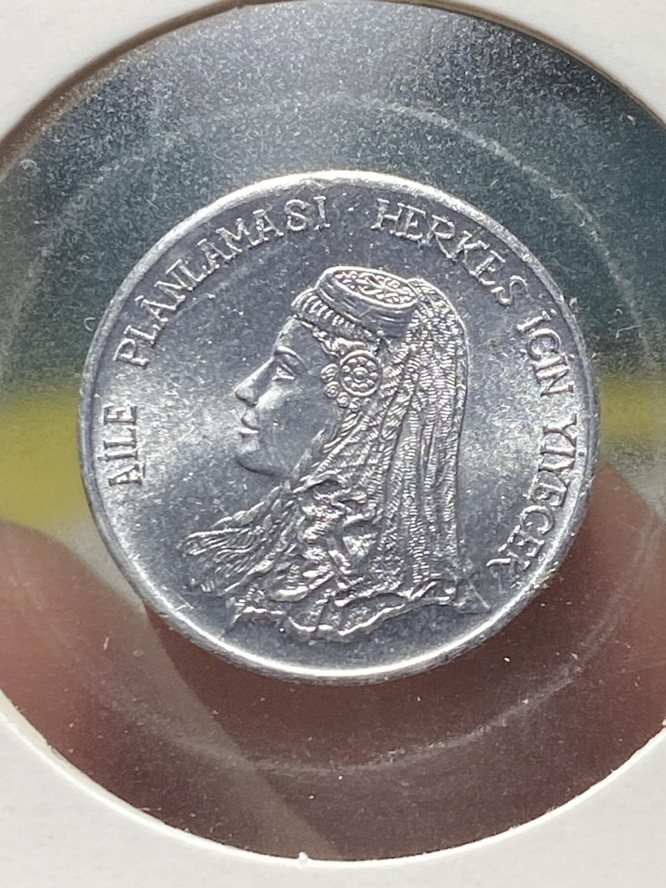 2025年第一百三十四场(总第一百六十场）外国好品纸夹散币场(免佣金)