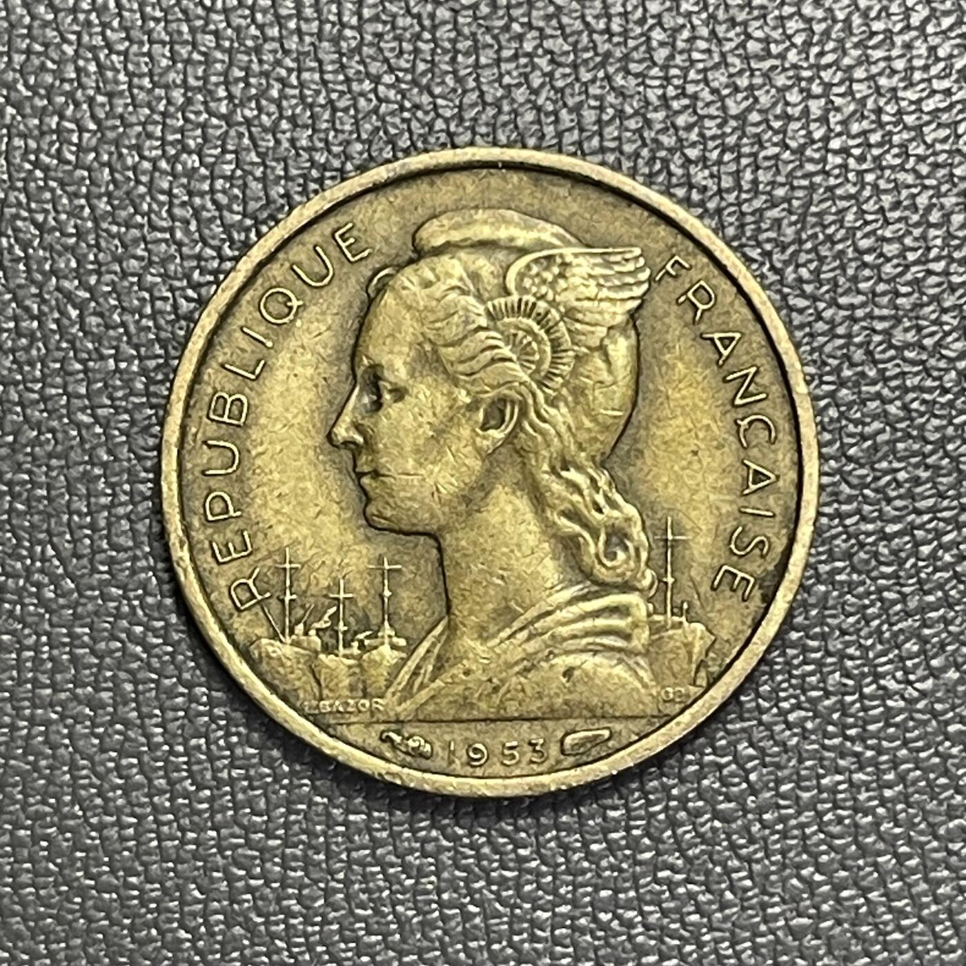 回流1208  法属马达加斯加1953年10法郎铜币