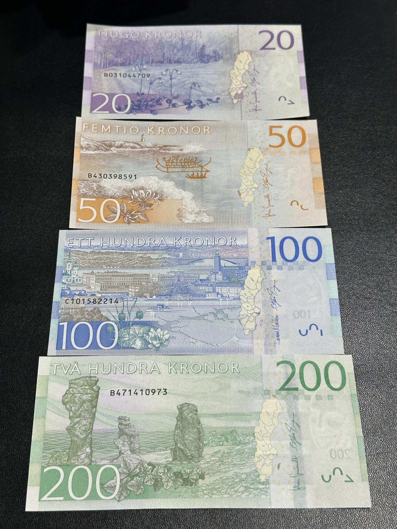 《外钞收藏家》第五百九十二期（精选场）（本平台长期征集拍品、欢迎藏友们联系合作） 瑞典新版20/50/100/200克朗4张小套（绝品，其中20克朗发行量低）	绝品