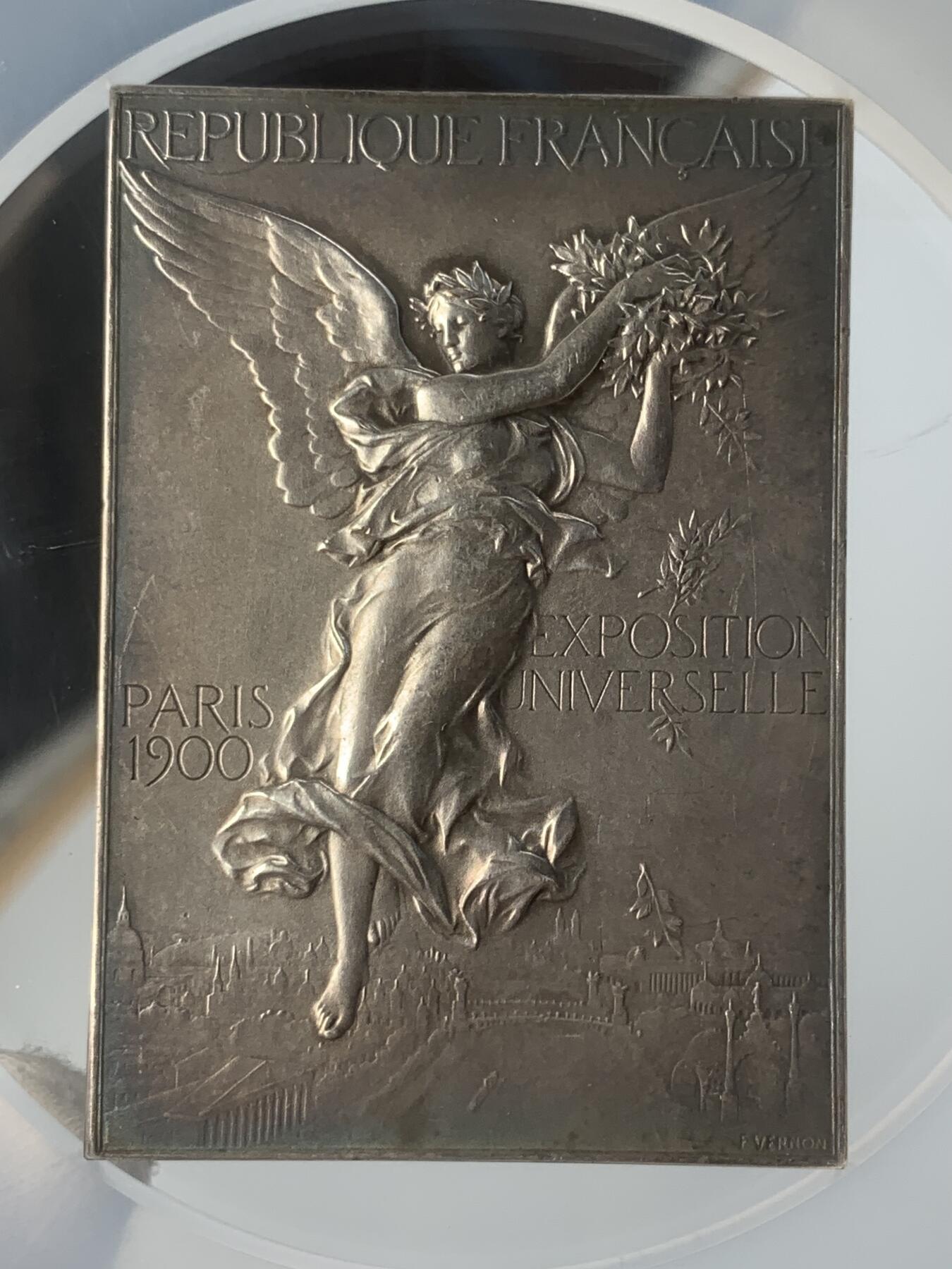 掌中浮雕-藏着的欧洲第045场 NGC MS61 : 1900年法国第十届卓越学校射击冠军赛镀银铜章 , 42 X 60mm，稀少！ Nicolas Maier法国章优秀作品集#157号